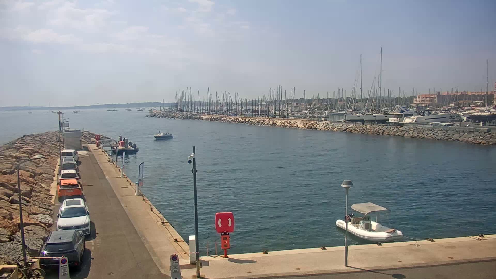 Hyeres - Port-Saint-Pierre Live Cam - Toulon, Var, Provence-Alpes-Cote d’Azur, France