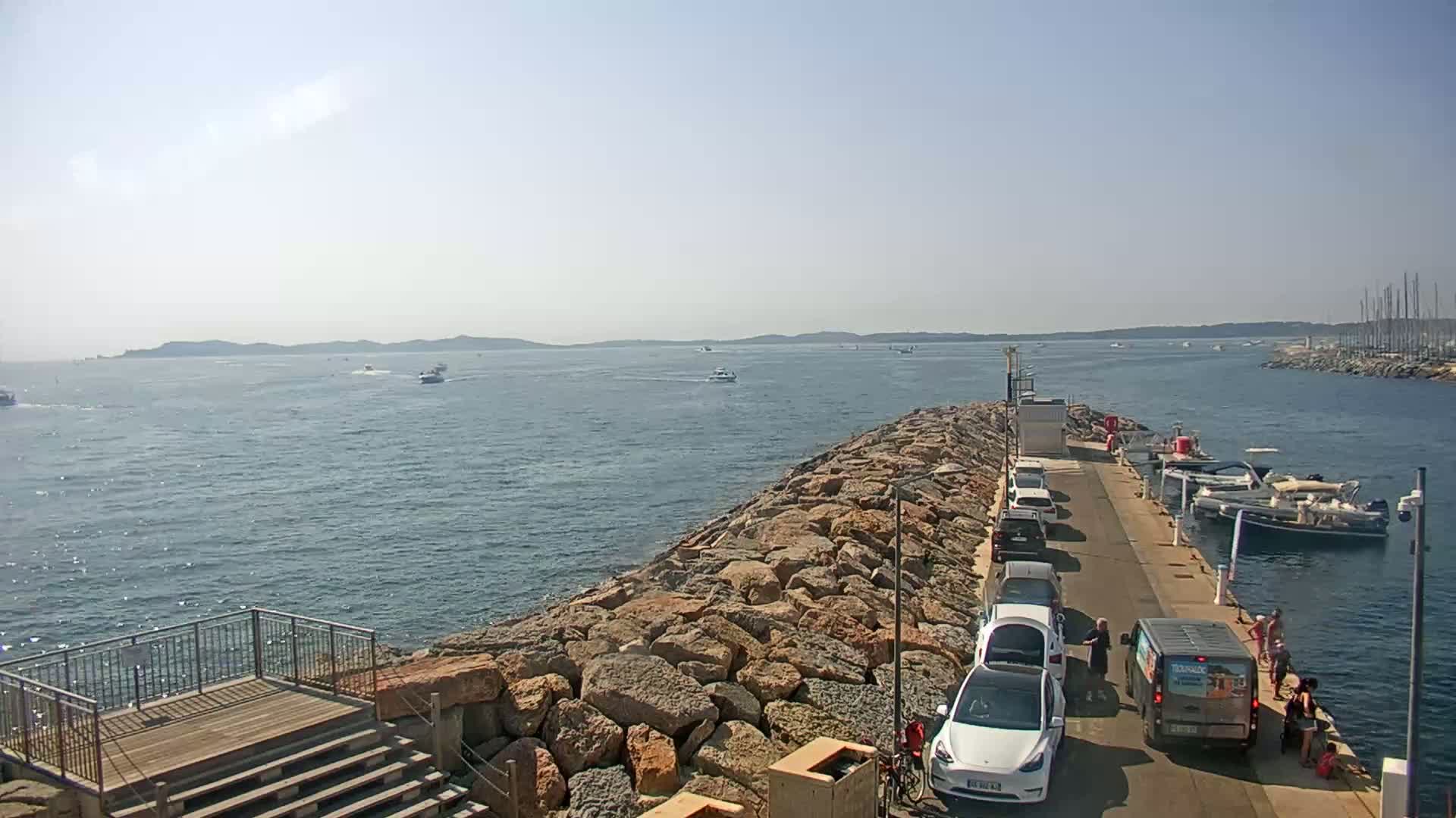 Hyeres - Port-Saint-Pierre Live Cam - Toulon, Var, Provence-Alpes-Cote d’Azur, France