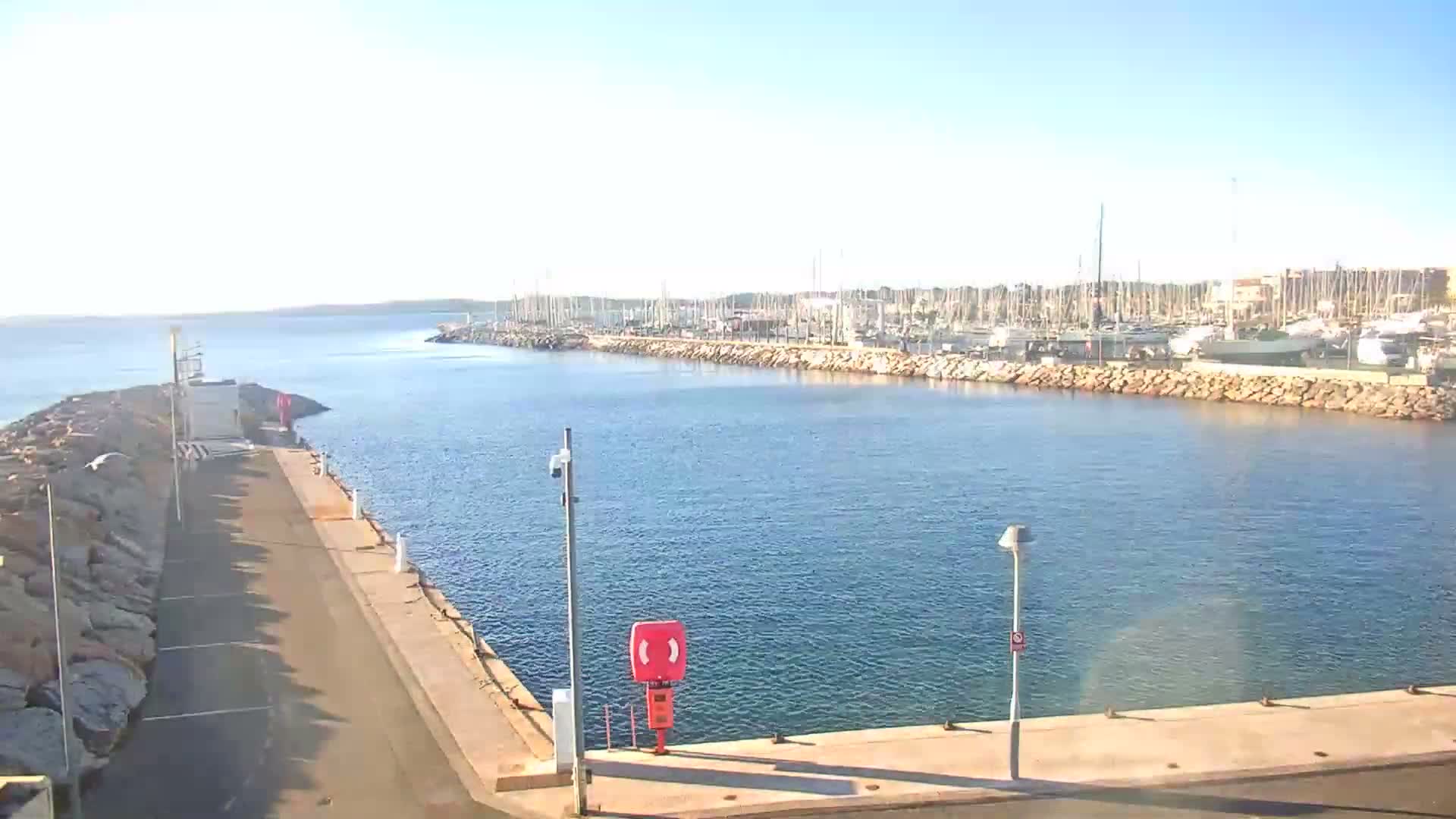 Hyeres - Port-Saint-Pierre Live Cam - Toulon, Var, Provence-Alpes-Cote d’Azur, France