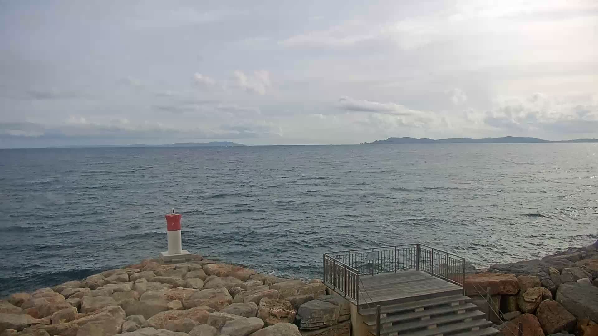 Hyeres - Port-Saint-Pierre Live Cam - Toulon, Var, Provence-Alpes-Cote d’Azur, France