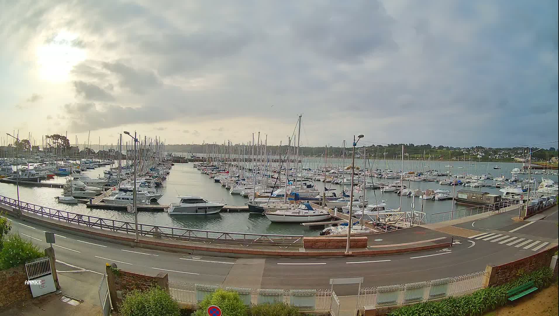 Perros-Guirec, Port de Perros Marine Live Cam - Lannion, Cotes-d'Armor, Bretagne, France
