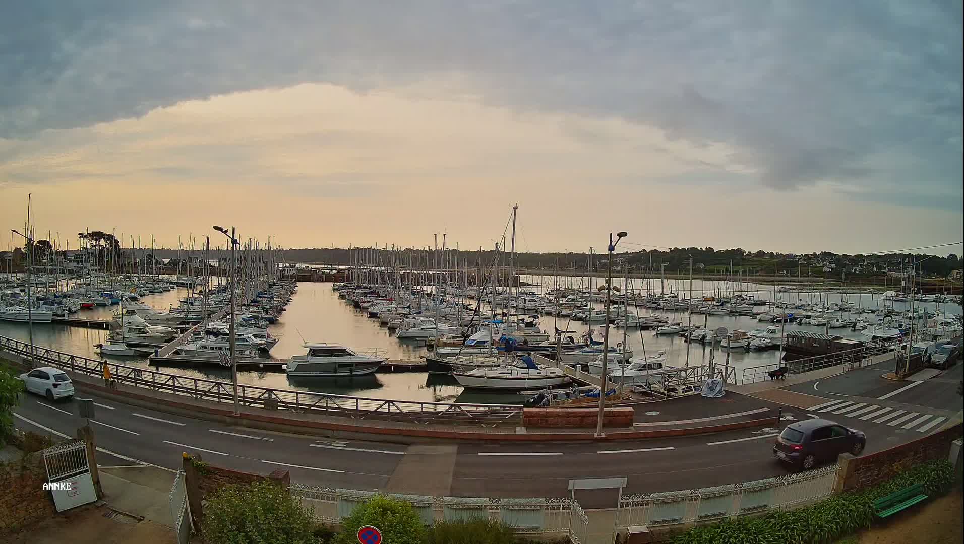 Perros-Guirec, Port de Perros Marine Live Cam - Lannion, Cotes-d'Armor, Bretagne, France