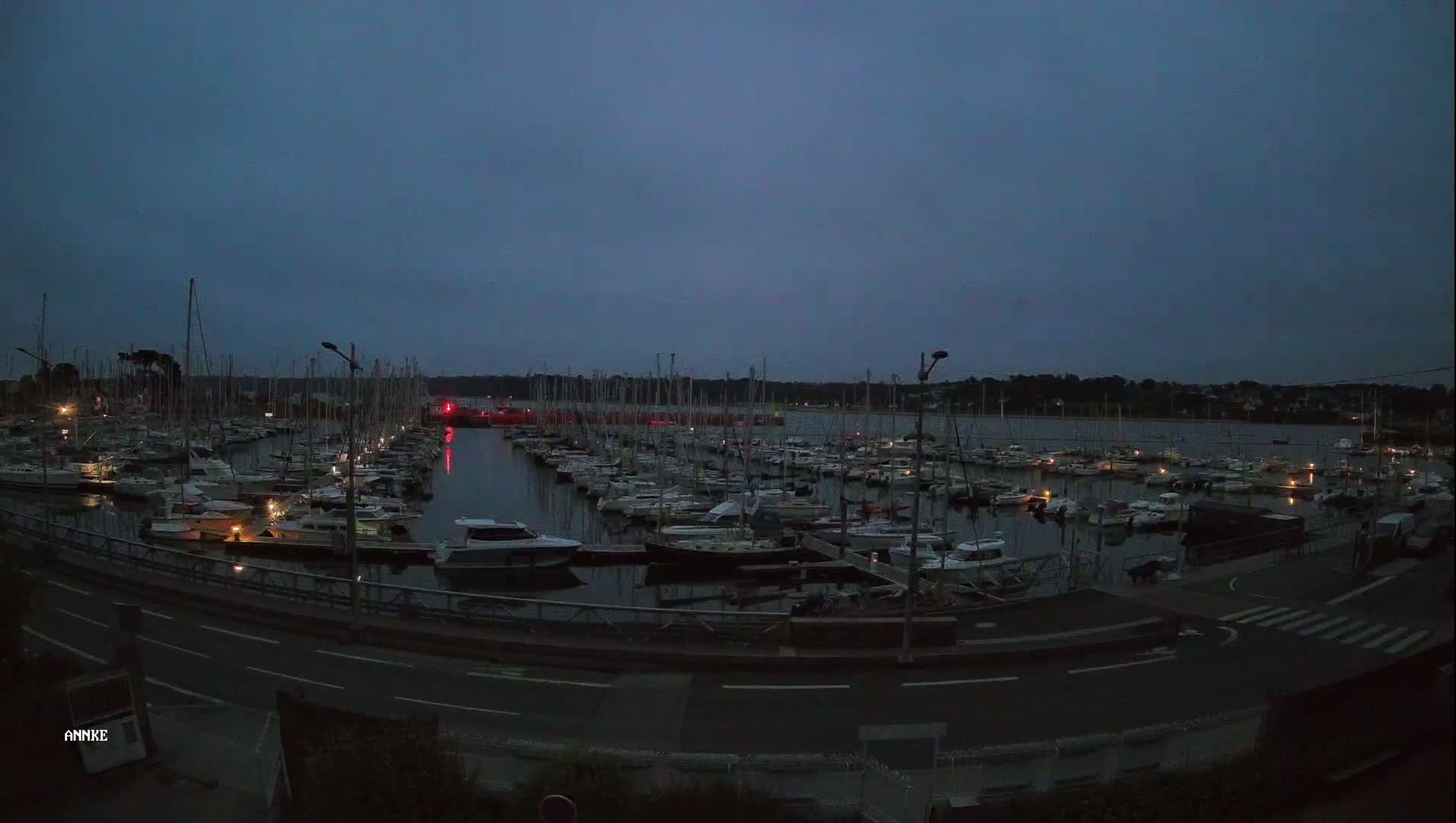 Perros-Guirec, Port de Perros Marine Live Cam - Lannion, Cotes-d'Armor, Bretagne, France