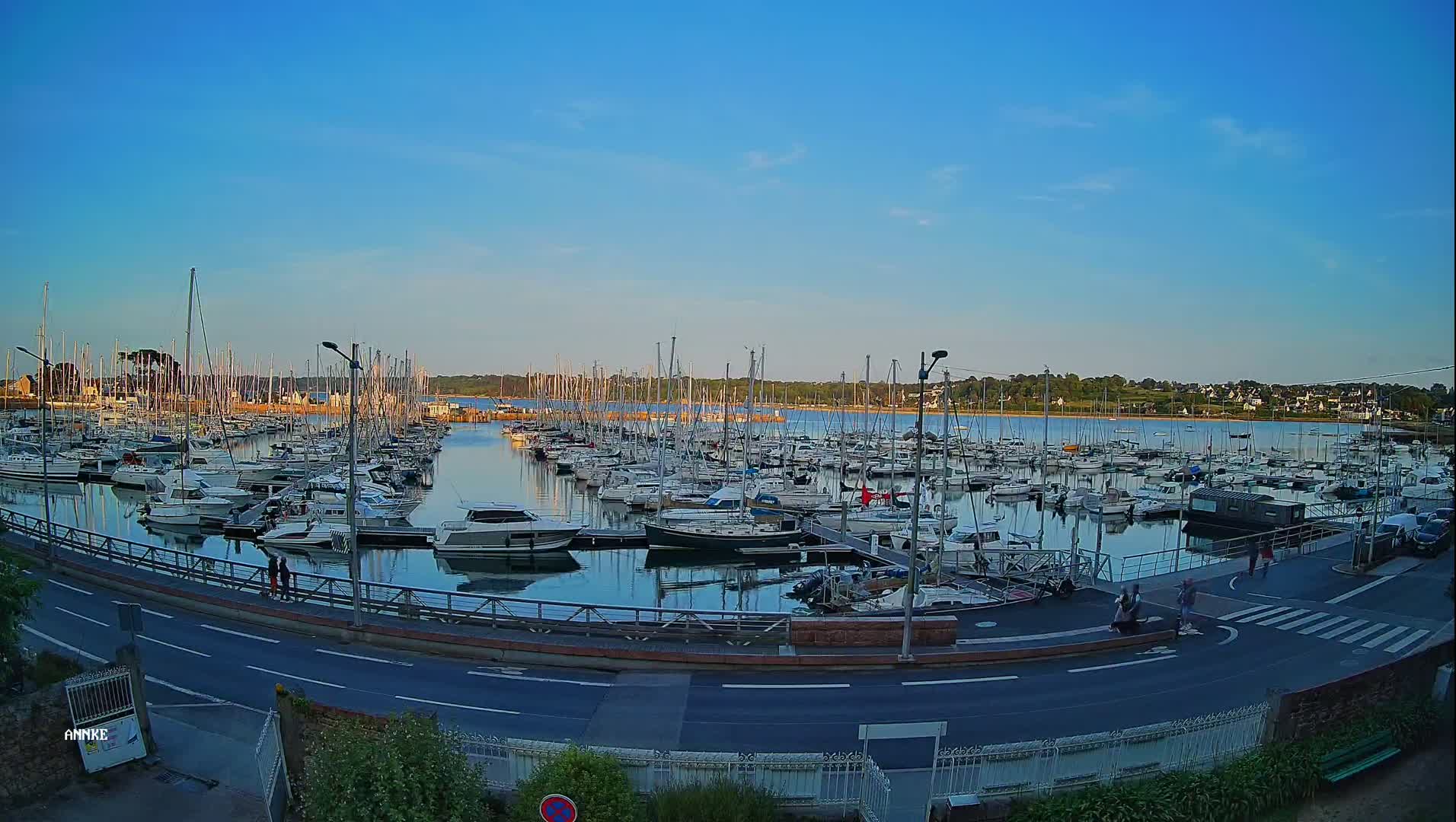 Perros-Guirec, Port de Perros Marine Live Cam - Lannion, Cotes-d'Armor, Bretagne, France