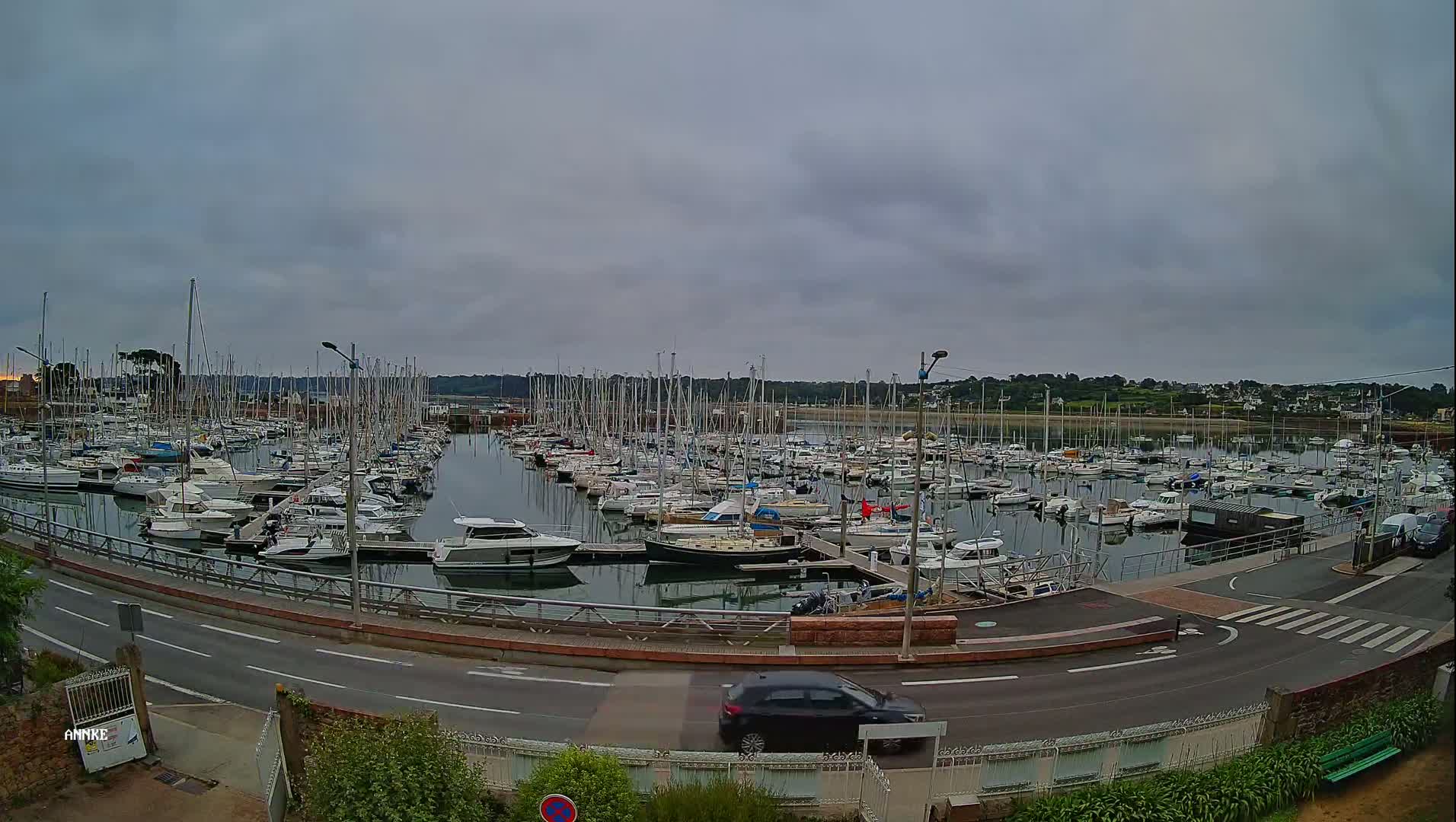 Perros-Guirec, Port de Perros Marine Live Cam - Lannion, Cotes-d'Armor, Bretagne, France