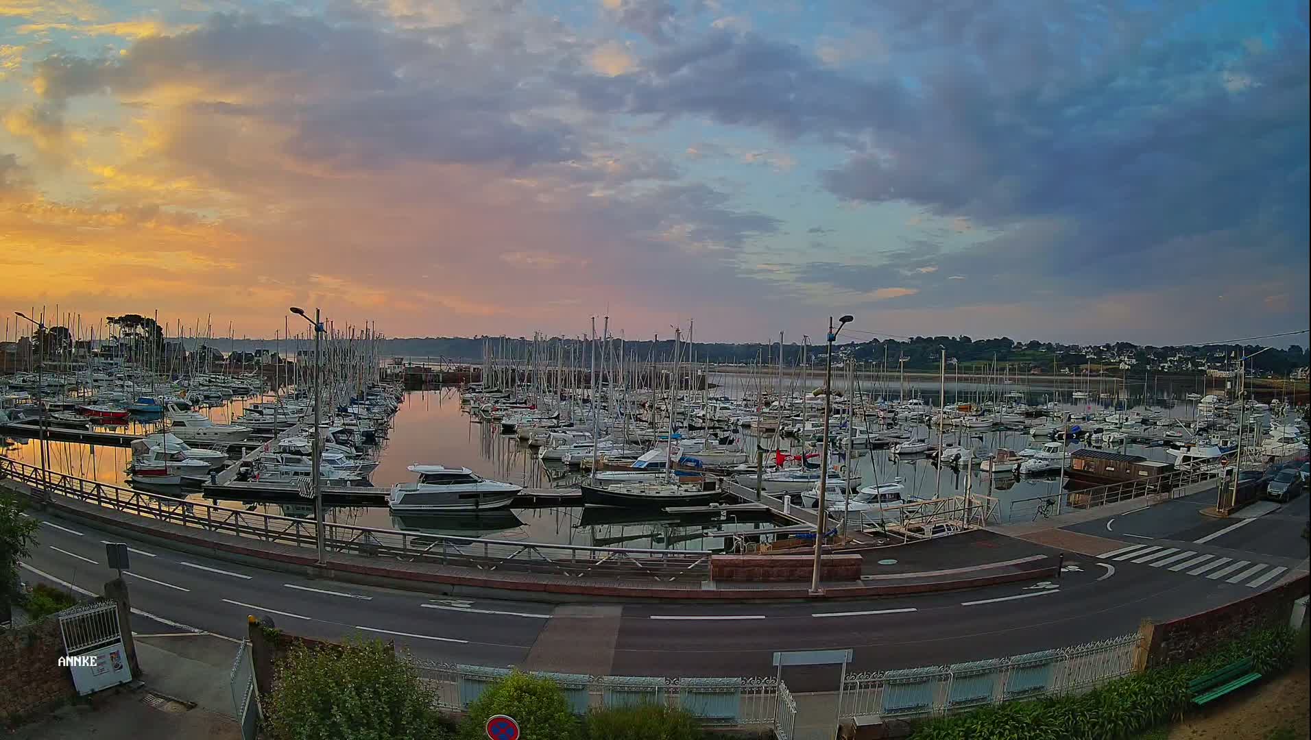 Perros-Guirec, Port de Perros Marine Live Cam - Lannion, Cotes-d'Armor, Bretagne, France