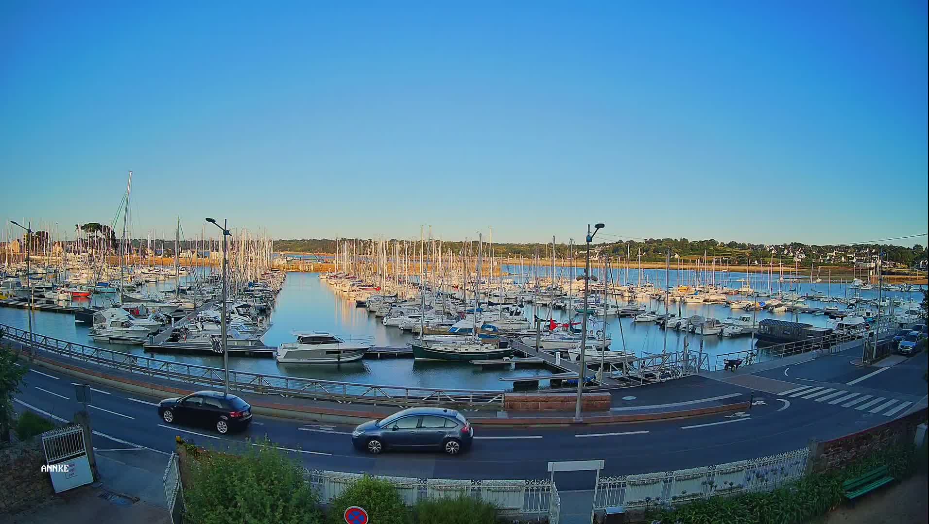 Perros-Guirec, Port de Perros Marine Live Cam - Lannion, Cotes-d'Armor, Bretagne, France