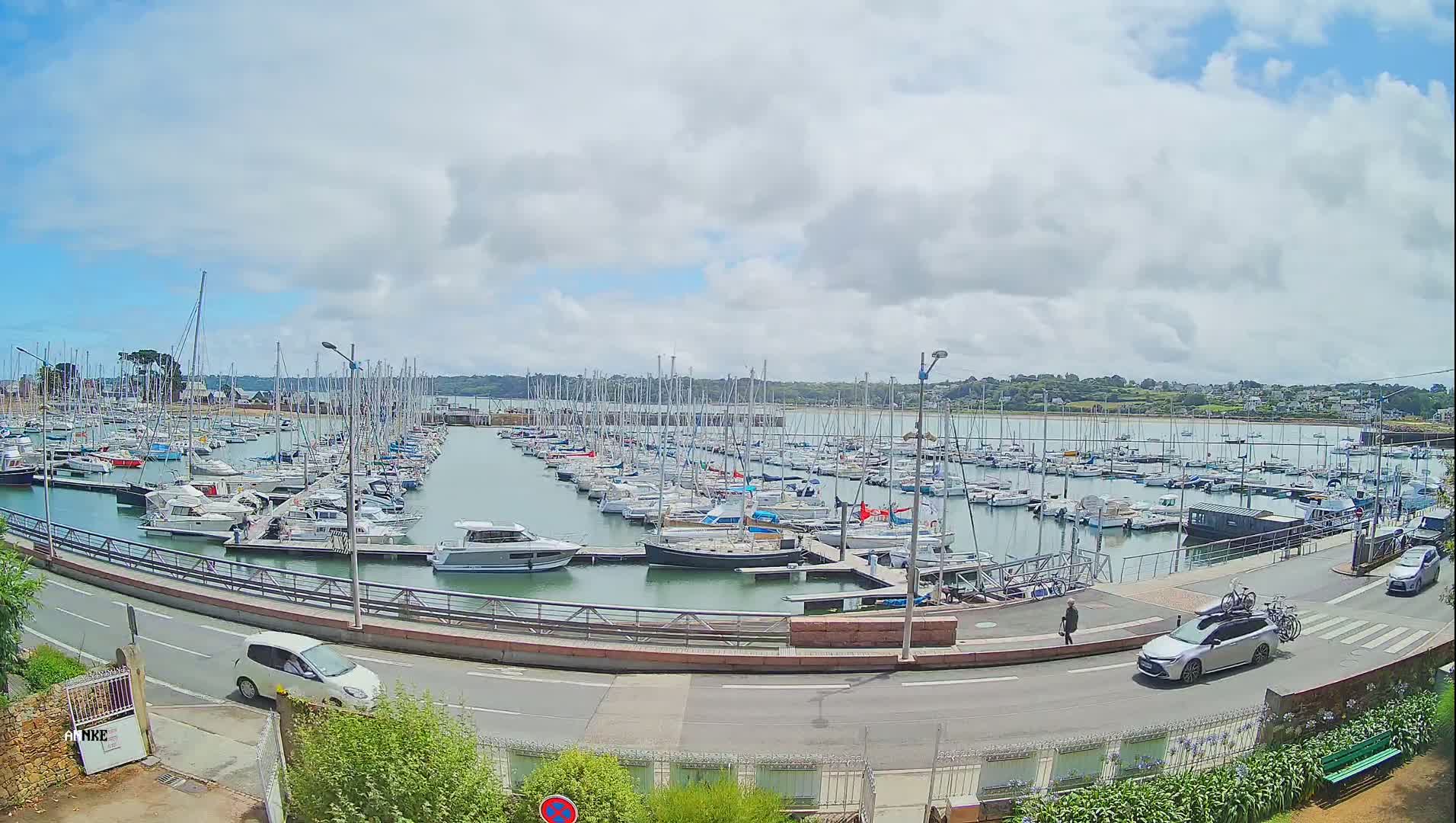 Perros-Guirec, Port de Perros Marine Live Cam - Lannion, Cotes-d'Armor, Bretagne, France