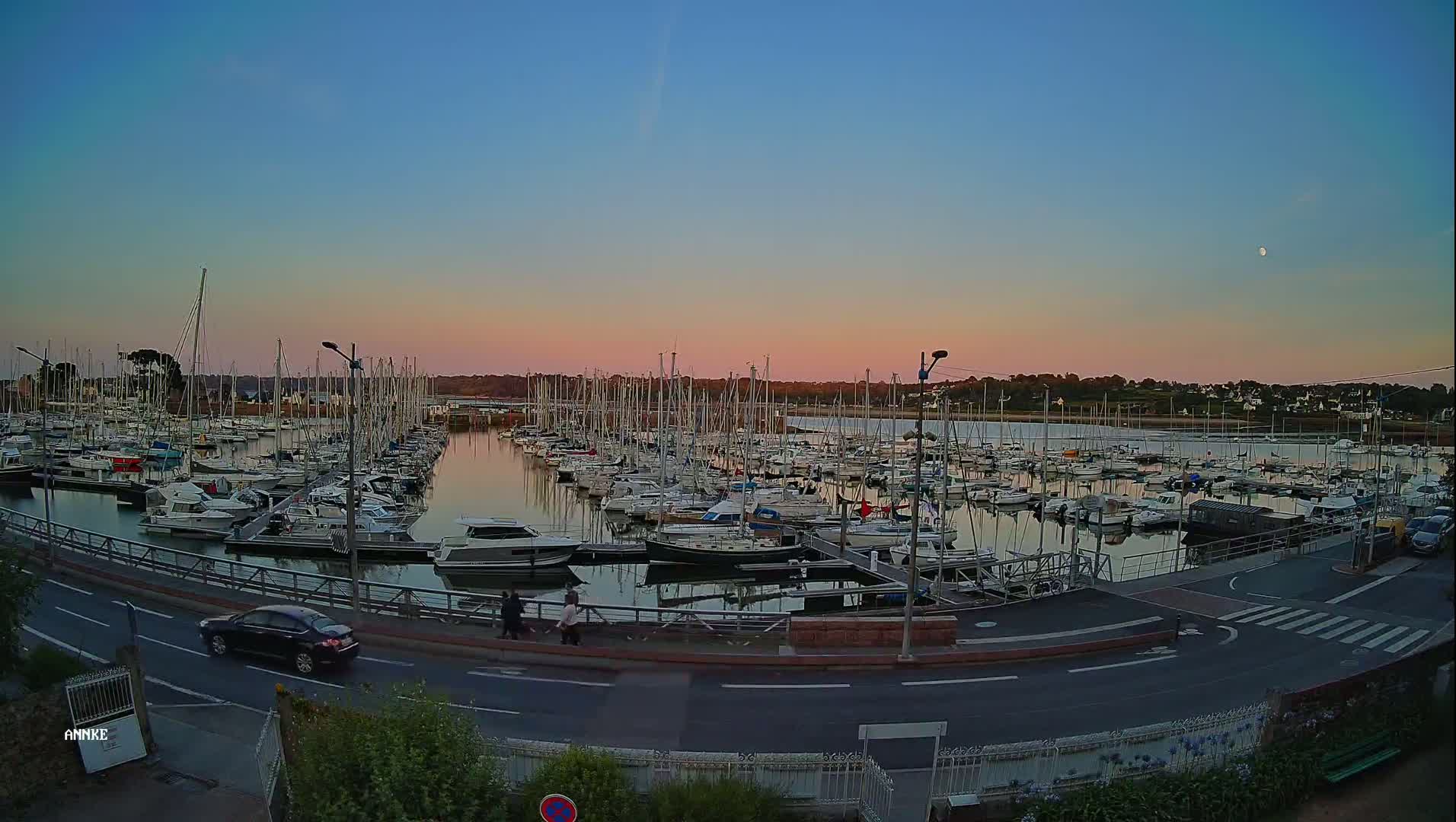 Perros-Guirec, Port de Perros Marine Live Cam - Lannion, Cotes-d'Armor, Bretagne, France