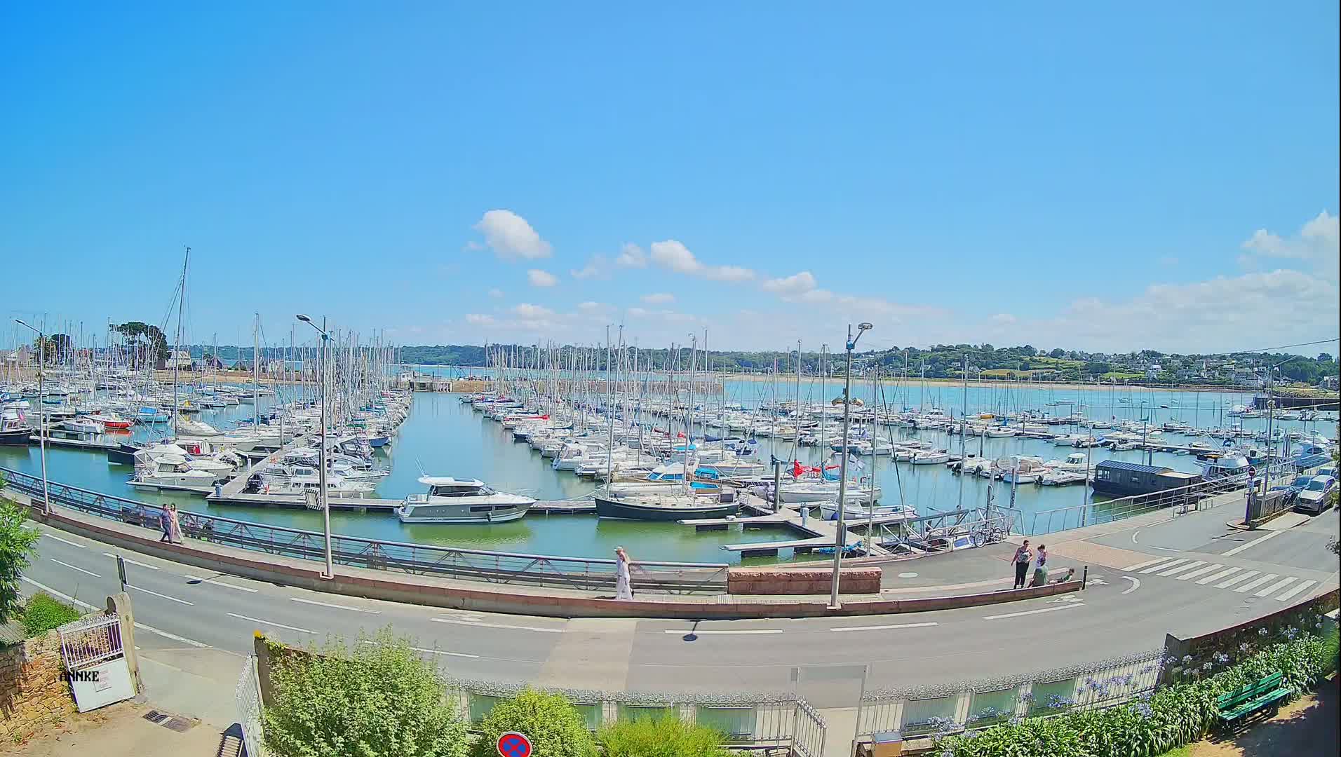 Perros-Guirec, Port de Perros Marine Live Cam - Lannion, Cotes-d'Armor, Bretagne, France