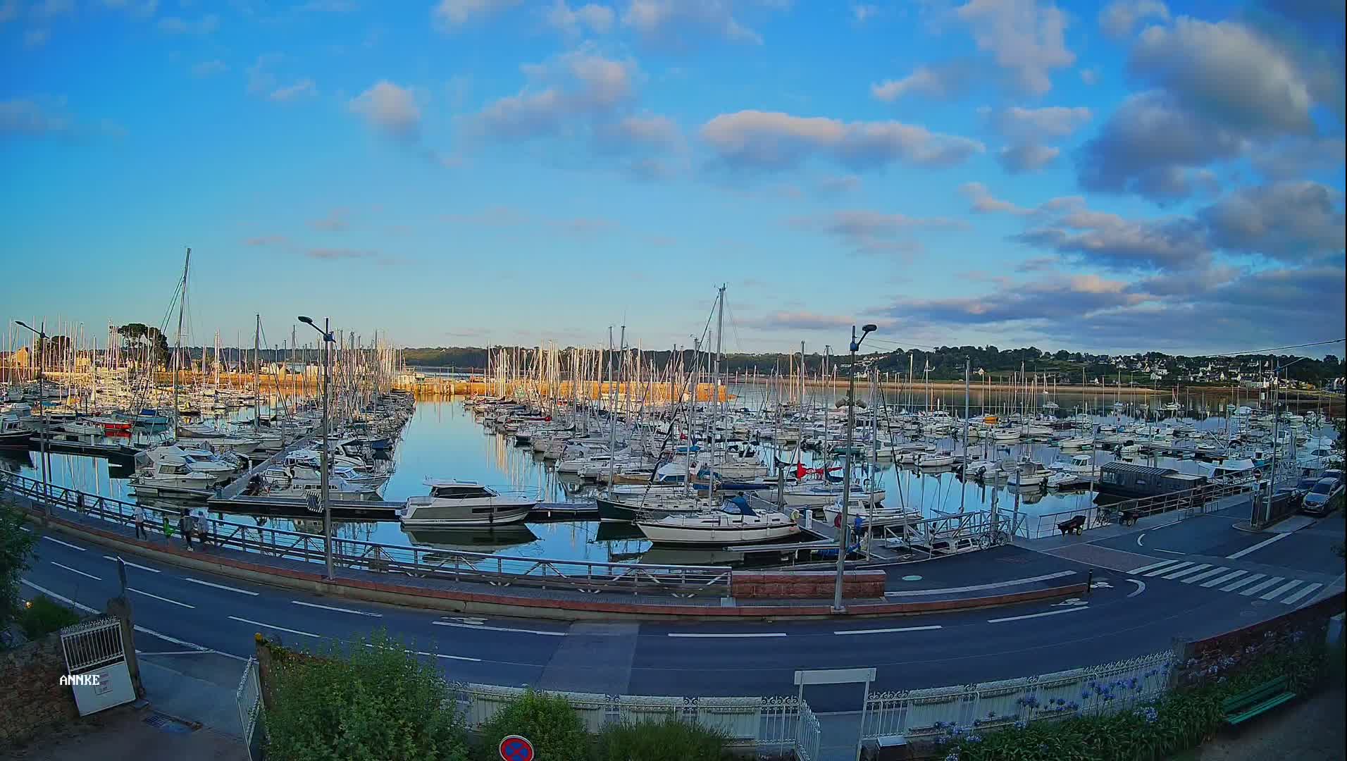 Perros-Guirec, Port de Perros Marine Live Cam - Lannion, Cotes-d'Armor, Bretagne, France