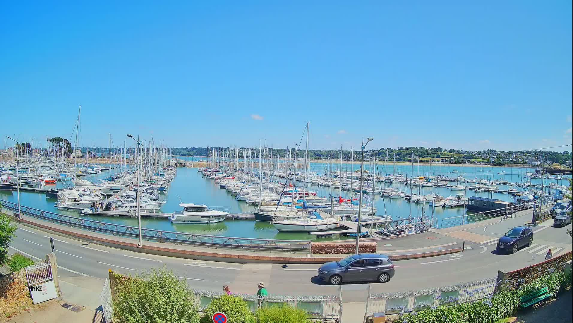 Perros-Guirec, Port de Perros Marine Live Cam - Lannion, Cotes-d'Armor, Bretagne, France