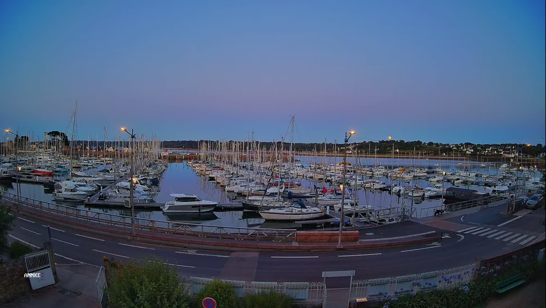 Perros-Guirec, Port de Perros Marine Live Cam - Lannion, Cotes-d'Armor, Bretagne, France
