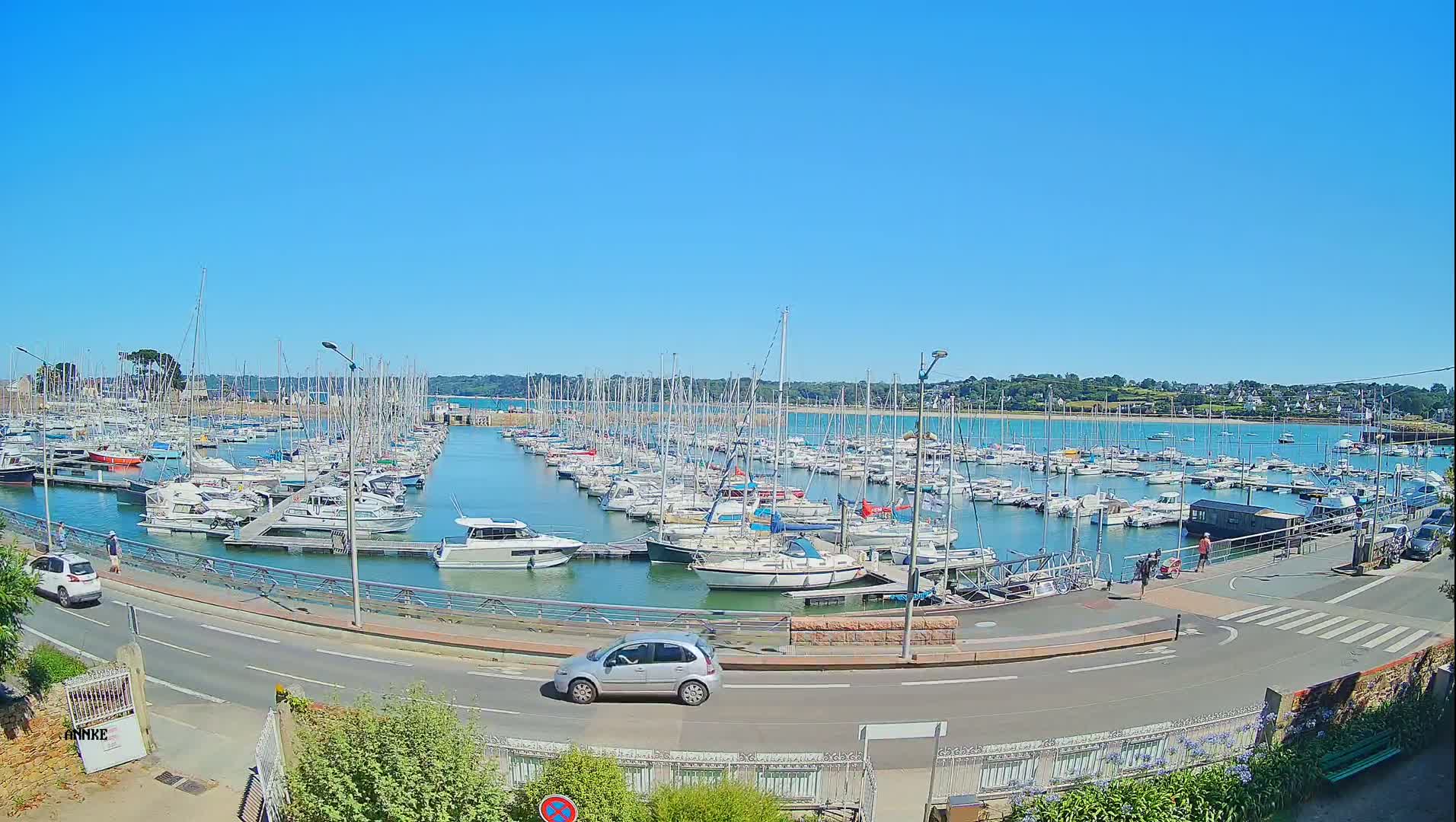 Perros-Guirec, Port de Perros Marine Live Cam - Lannion, Cotes-d'Armor, Bretagne, France