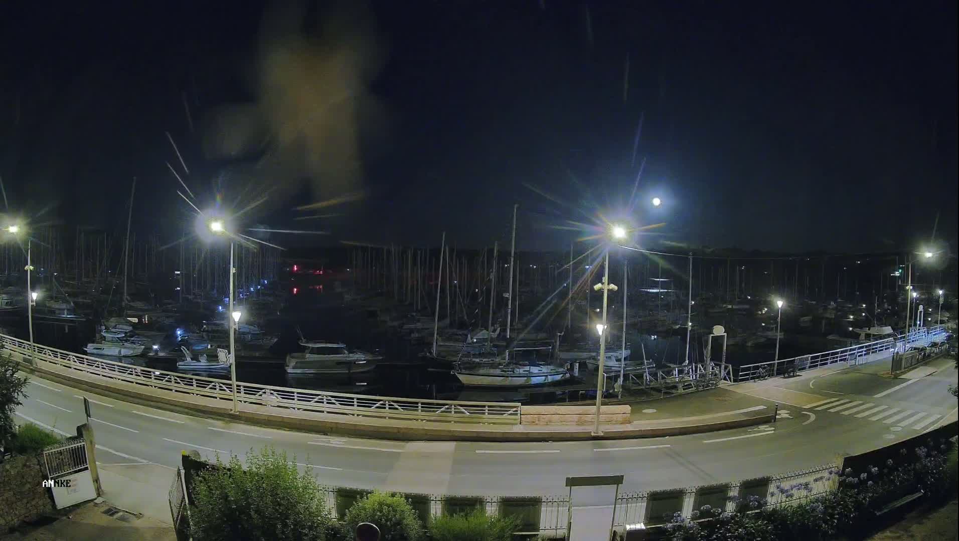 Perros-Guirec, Port de Perros Marine Live Cam - Lannion, Cotes-d'Armor, Bretagne, France