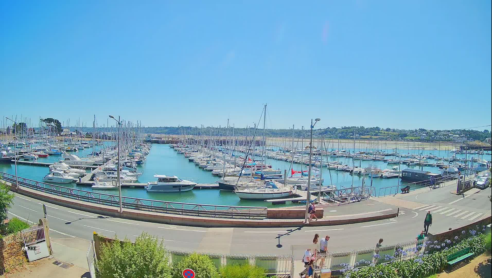 Perros-Guirec, Port de Perros Marine Live Cam - Lannion, Cotes-d'Armor, Bretagne, France