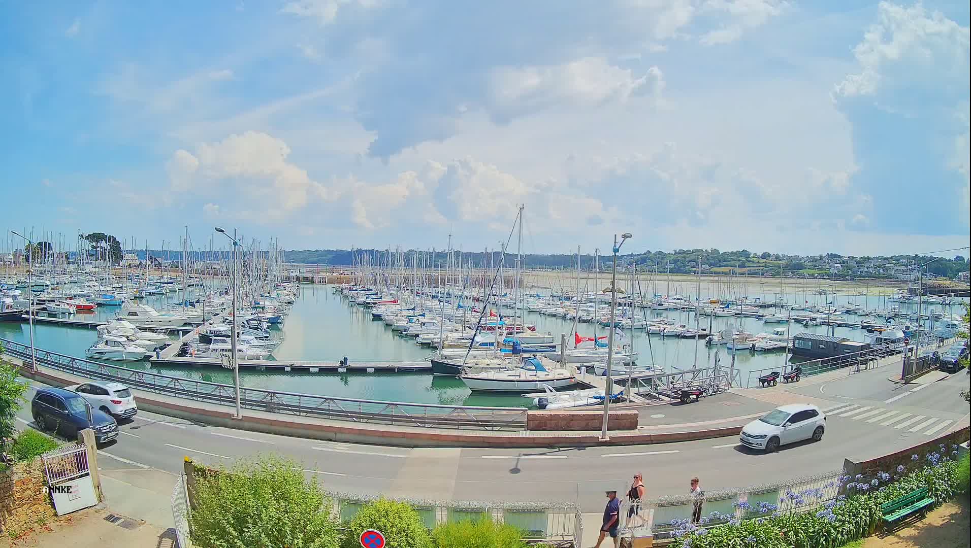 Perros-Guirec, Port de Perros Marine Live Cam - Lannion, Cotes-d'Armor, Bretagne, France
