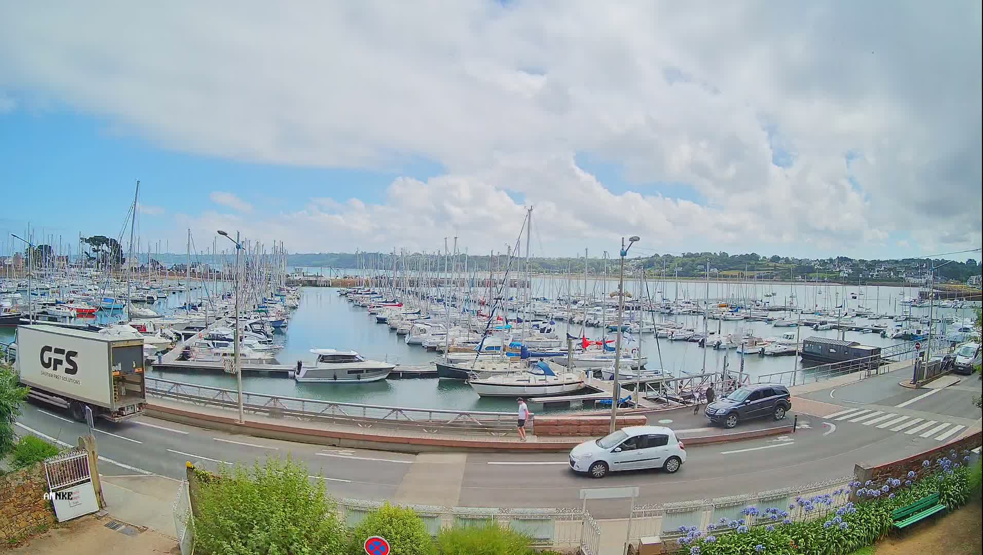 Perros-Guirec, Port de Perros Marine Live Cam - Lannion, Cotes-d'Armor, Bretagne, France
