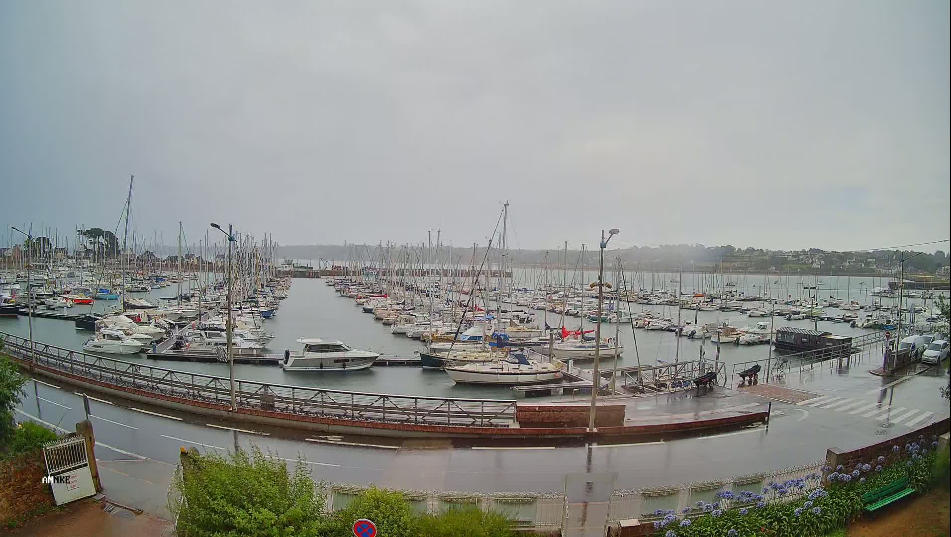 Perros-Guirec, Port de Perros Marine Live Cam - Lannion, Cotes-d'Armor, Bretagne, France