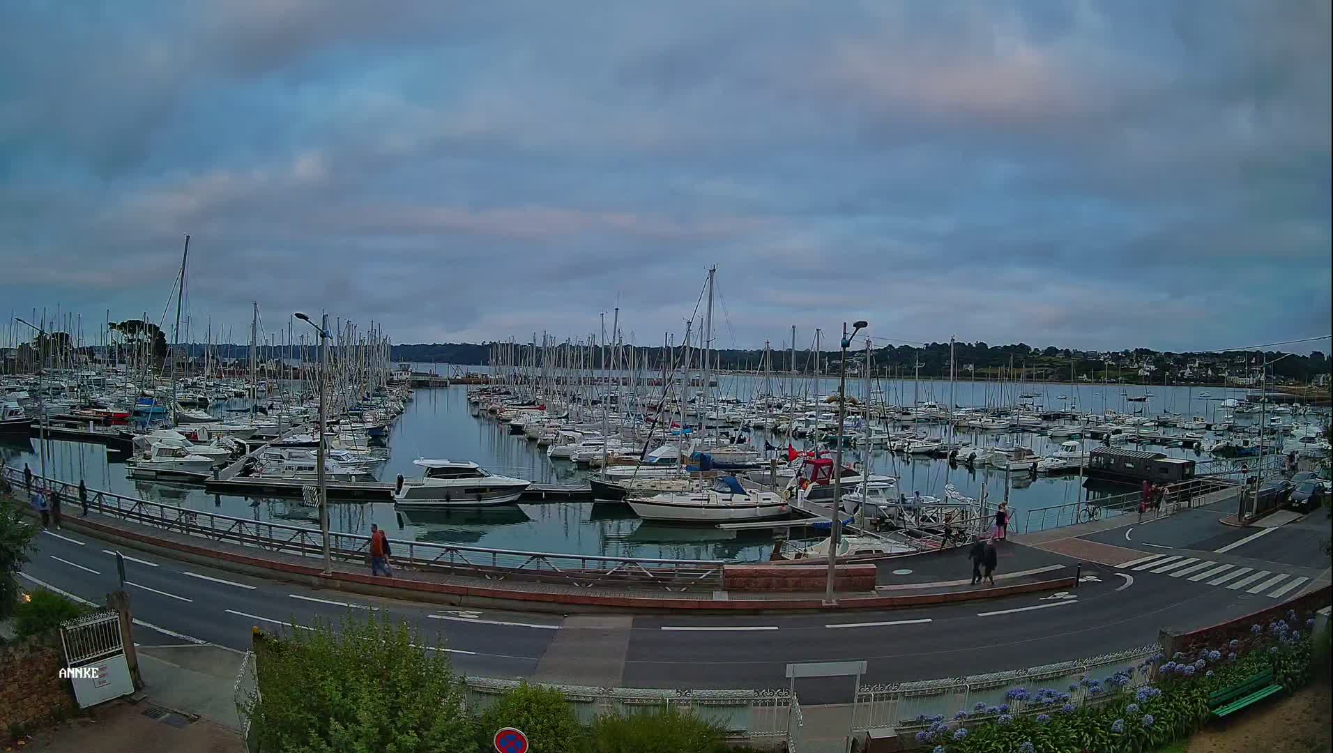 Perros-Guirec, Port de Perros Marine Live Cam - Lannion, Cotes-d'Armor, Bretagne, France