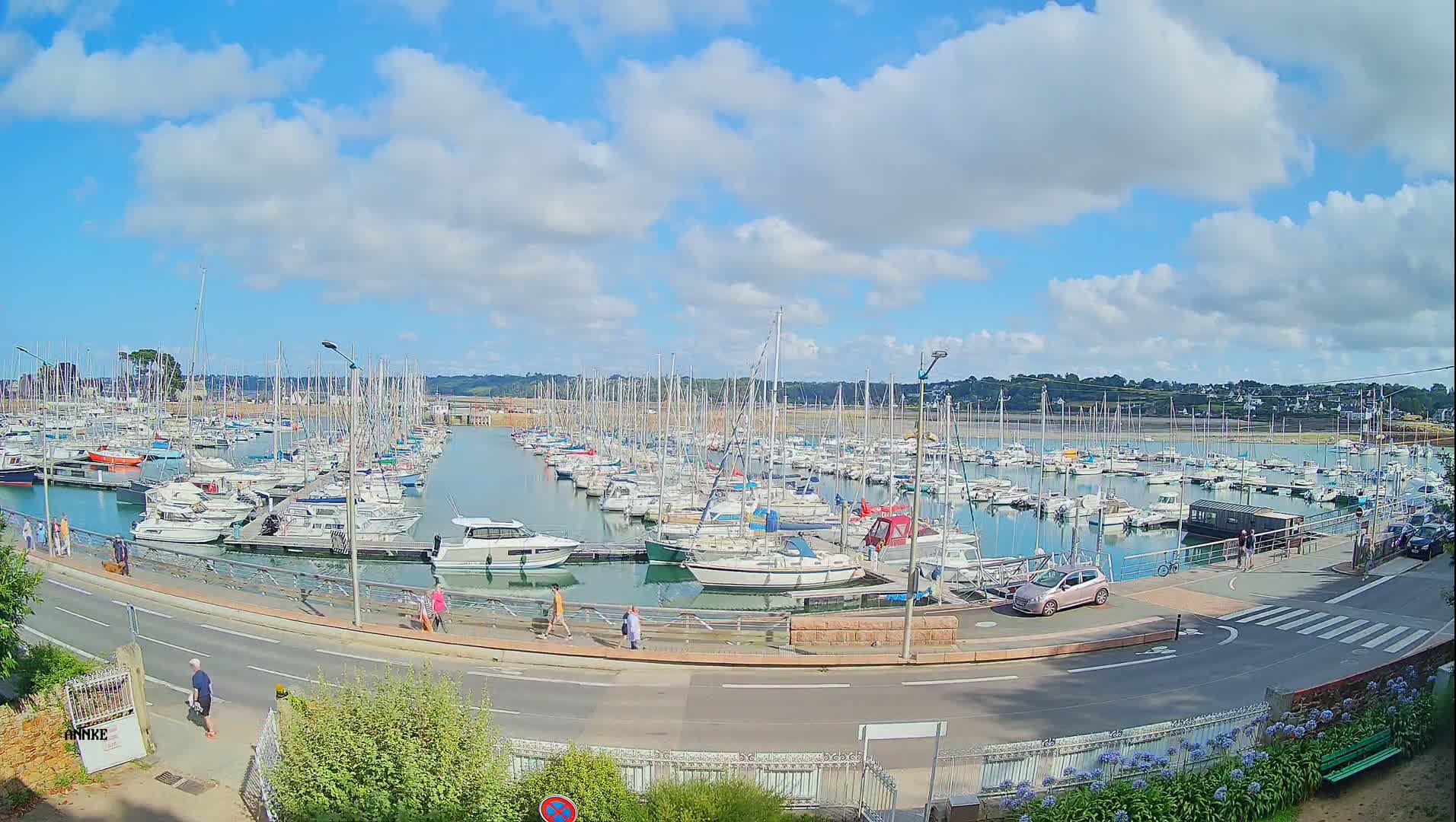 Perros-Guirec, Port de Perros Marine Live Cam - Lannion, Cotes-d'Armor, Bretagne, France