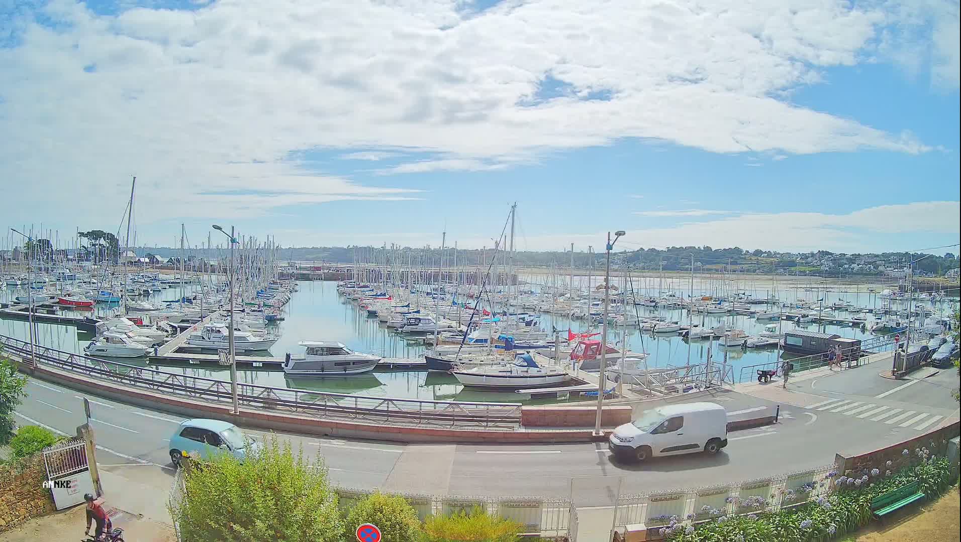 Perros-Guirec, Port de Perros Marine Live Cam - Lannion, Cotes-d'Armor, Bretagne, France