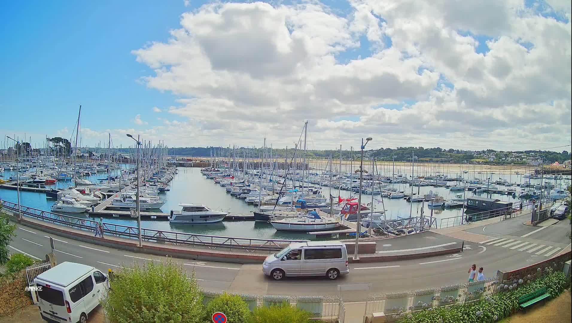 Perros-Guirec, Port de Perros Marine Live Cam - Lannion, Cotes-d'Armor, Bretagne, France