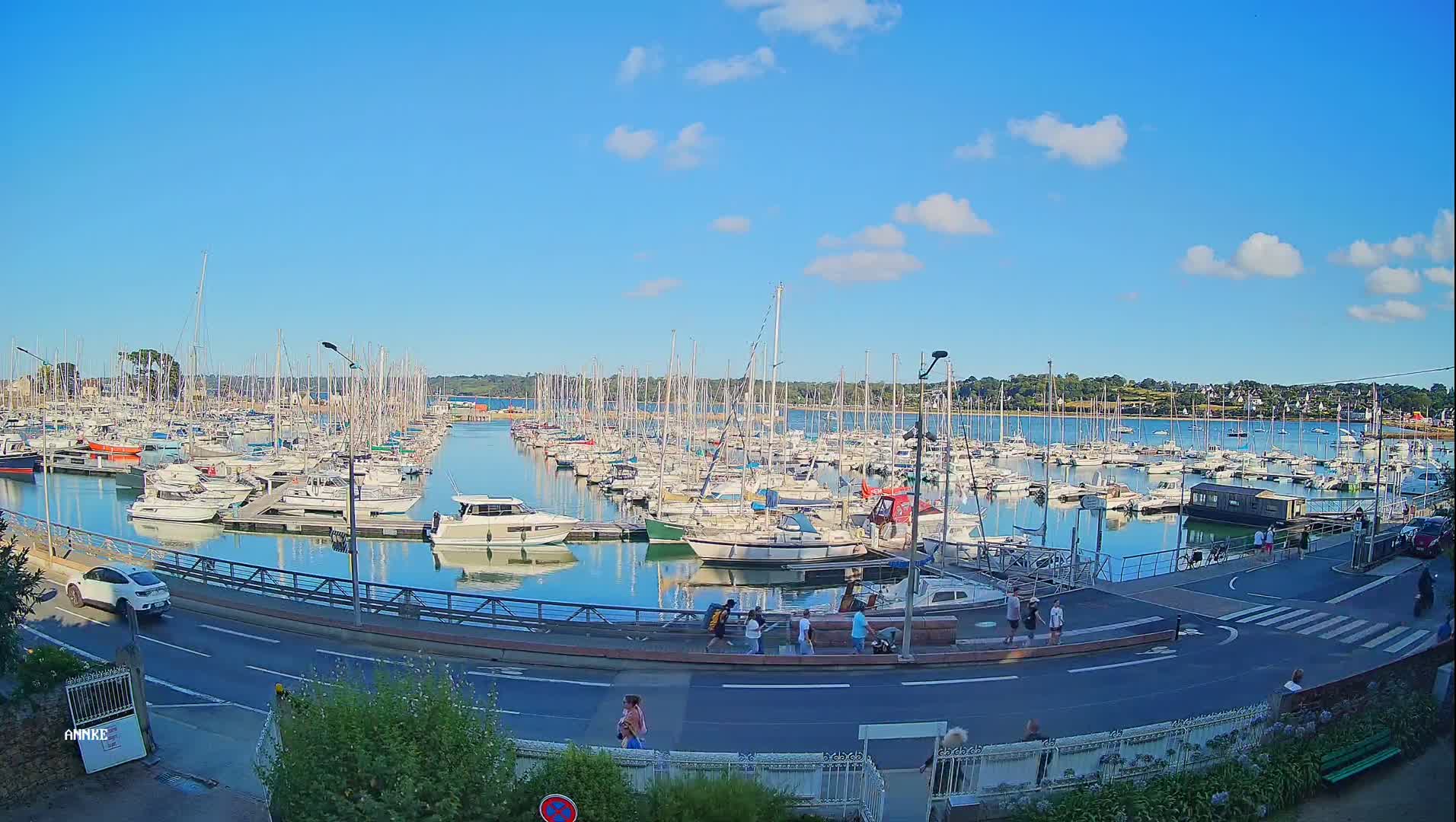 Perros-Guirec, Port de Perros Marine Live Cam - Lannion, Cotes-d'Armor, Bretagne, France