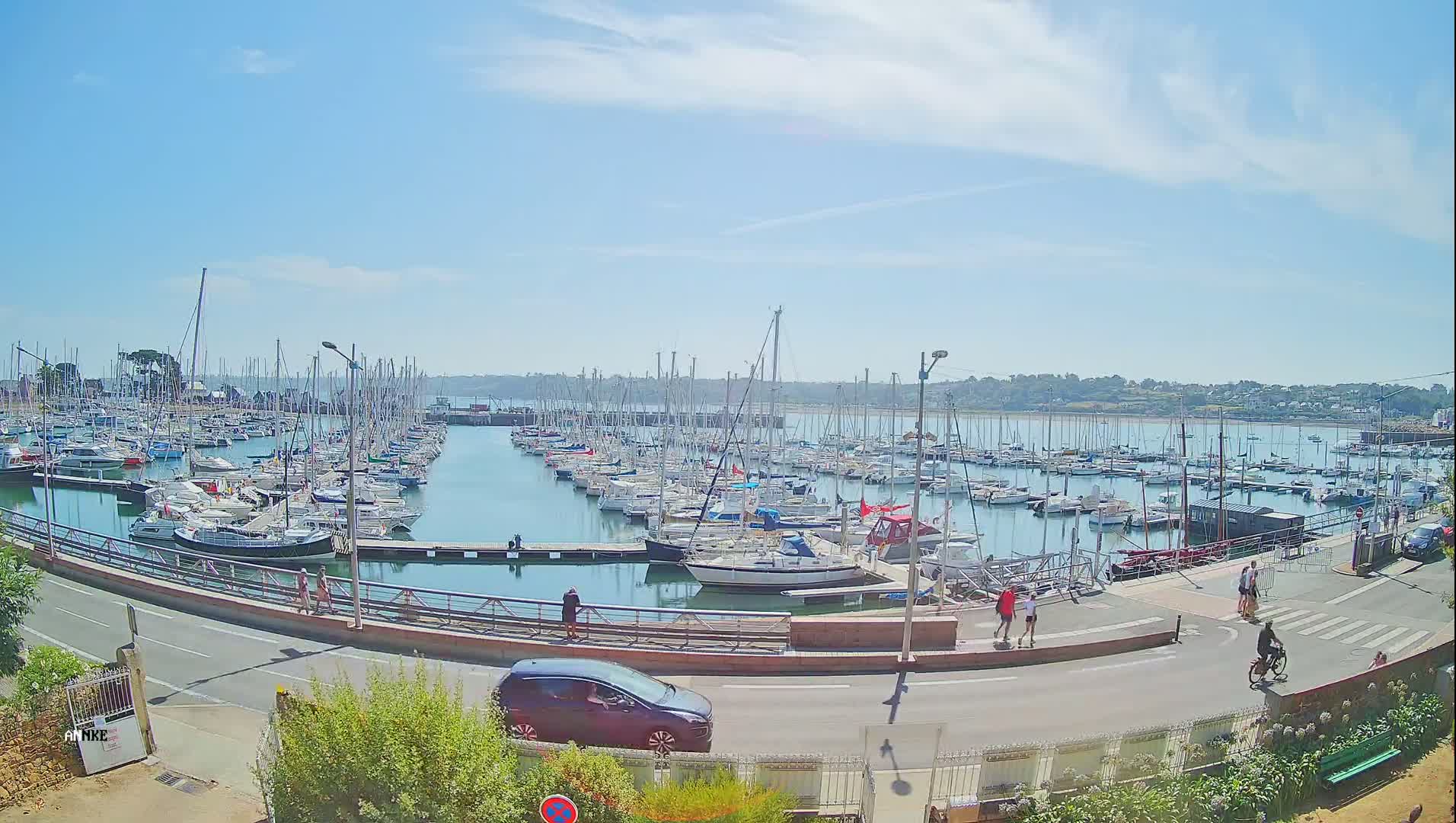 Perros-Guirec, Port de Perros Marine Live Cam - Lannion, Cotes-d'Armor, Bretagne, France
