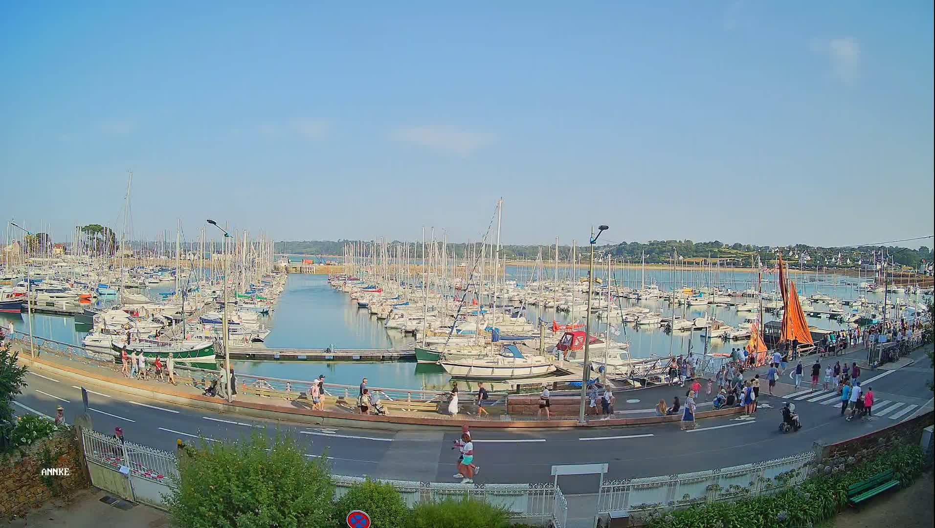 Perros-Guirec, Port de Perros Marine Live Cam - Lannion, Cotes-d'Armor, Bretagne, France