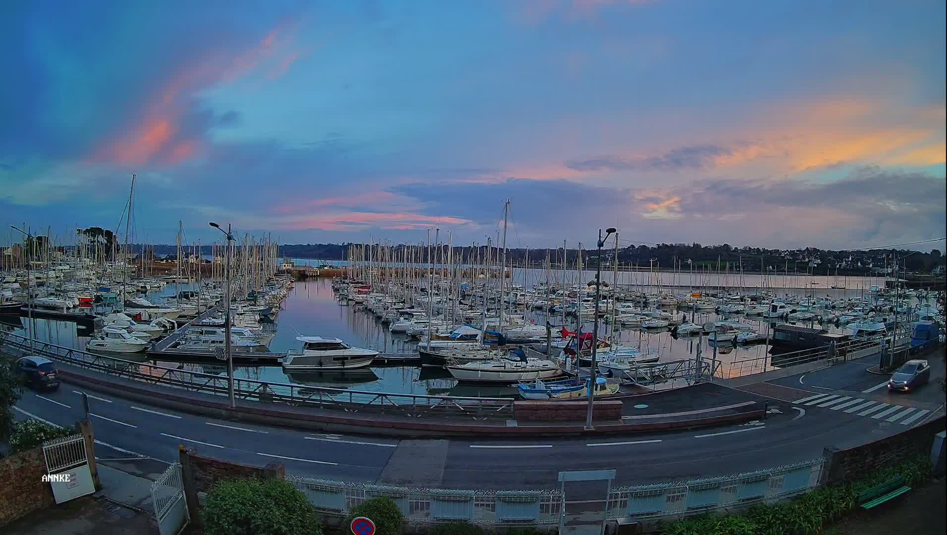 Perros-Guirec, Port de Perros Marine Live Cam - Lannion, Cotes-d'Armor, Bretagne, France