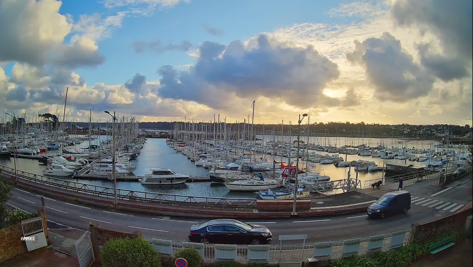 Perros-Guirec, Port de Perros Marine Live Cam - Lannion, Cotes-d'Armor, Bretagne, France
