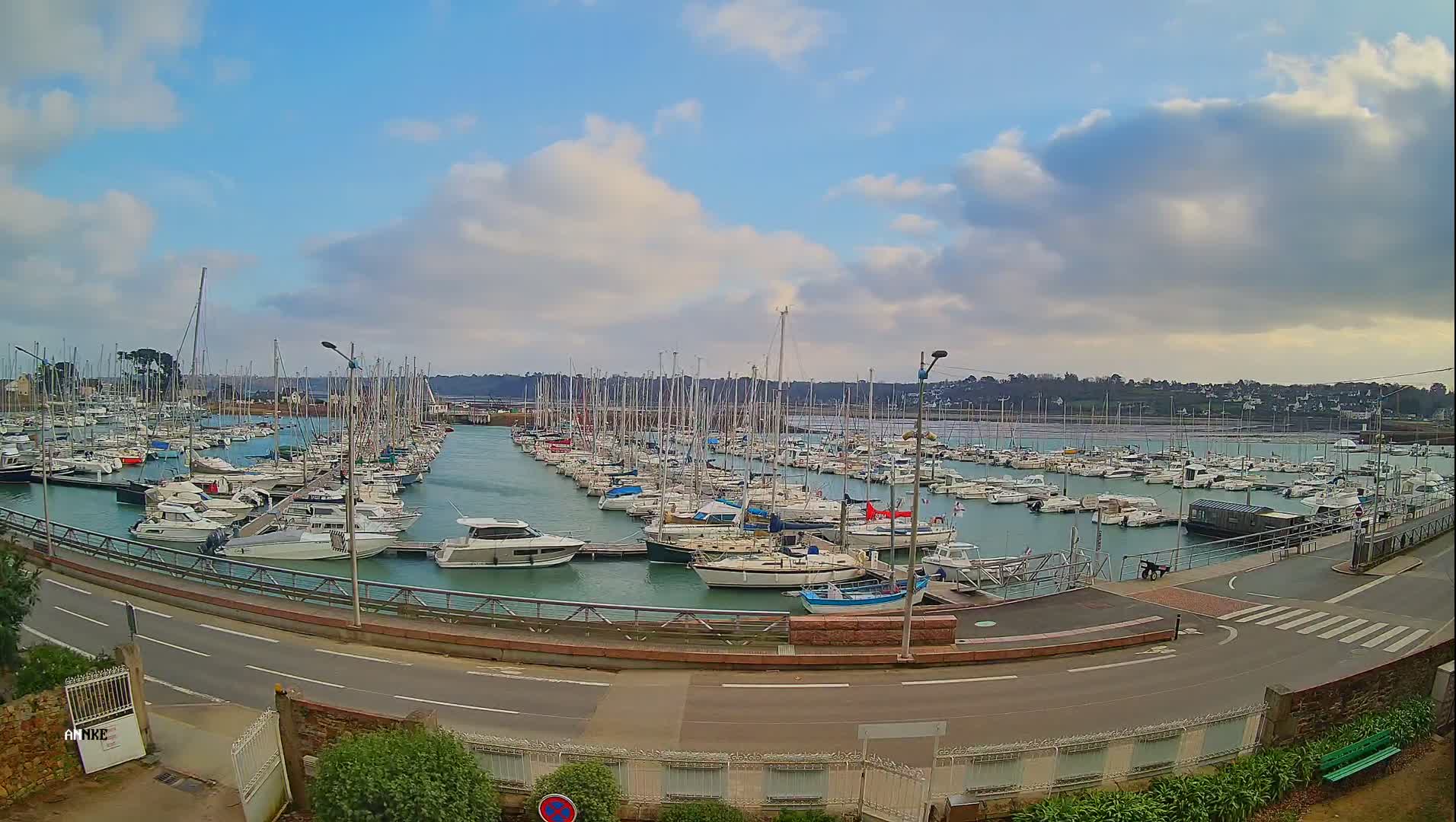 Perros-Guirec, Port de Perros Marine Live Cam - Lannion, Cotes-d'Armor, Bretagne, France