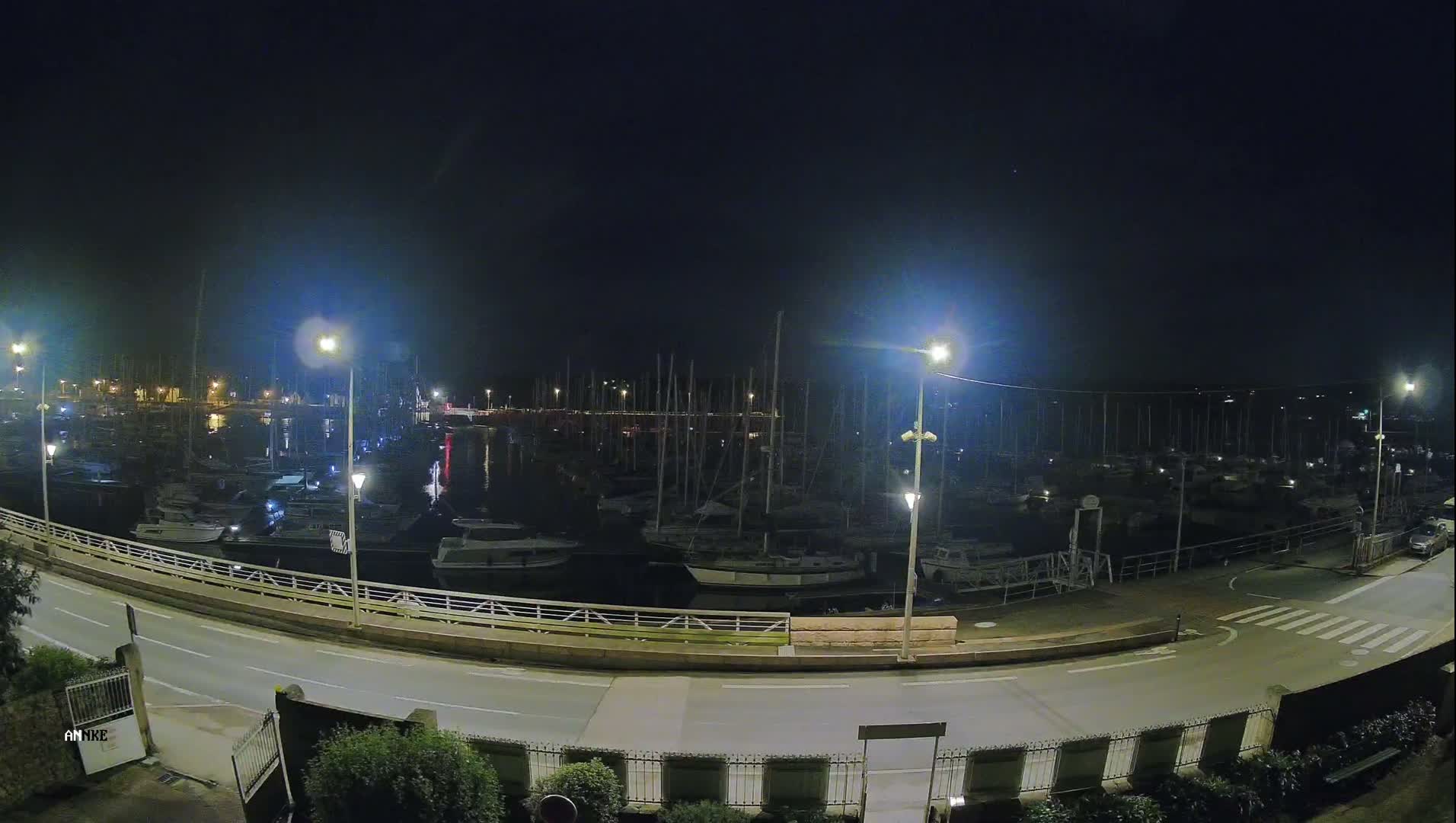 Perros-Guirec, Port de Perros Marine Live Cam - Lannion, Cotes-d'Armor, Bretagne, France