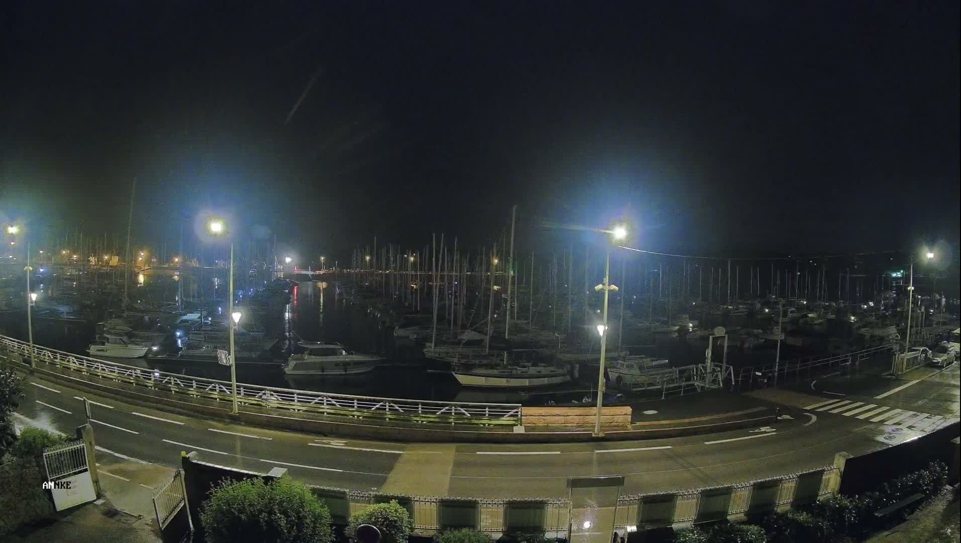 Perros-Guirec, Port de Perros Marine Live Cam - Lannion, Cotes-d'Armor, Bretagne, France