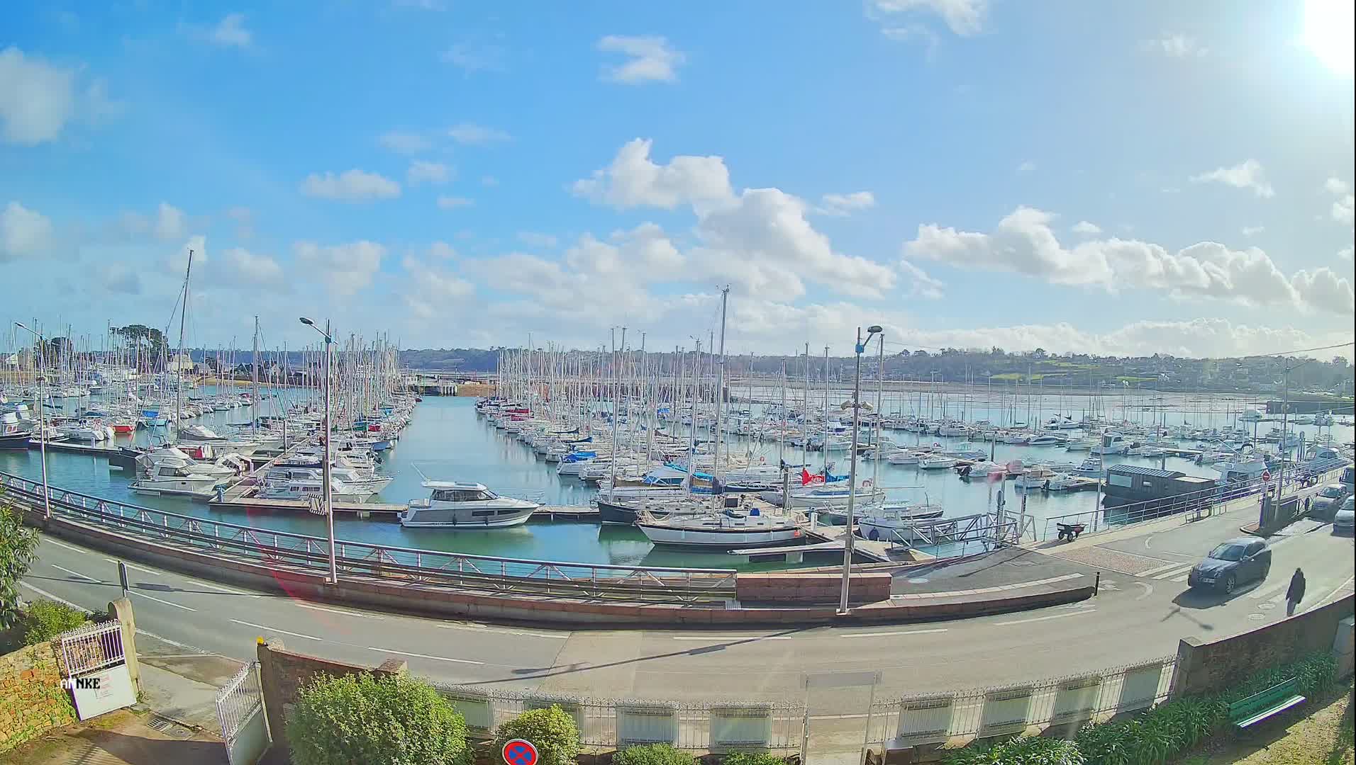 Perros-Guirec, Port de Perros Marine Live Cam - Lannion, Cotes-d'Armor, Bretagne, France