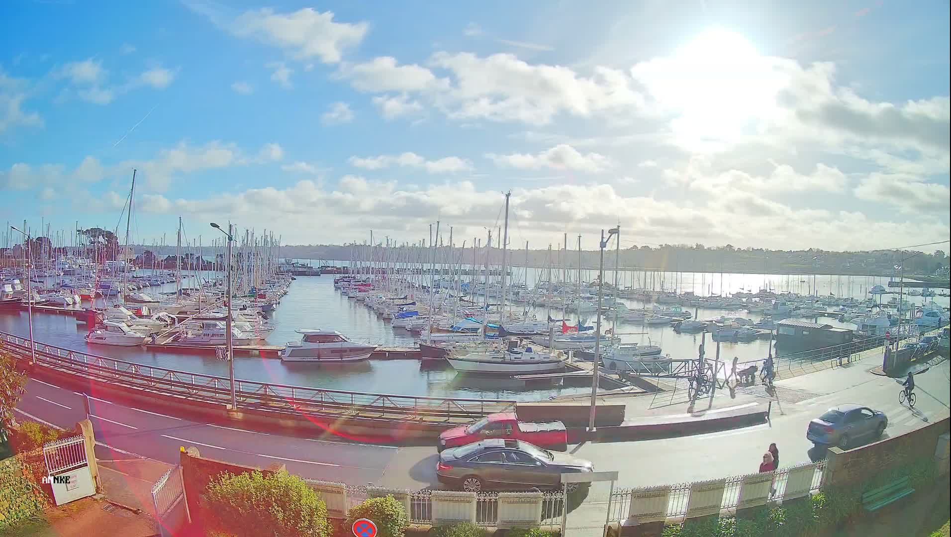 Perros-Guirec, Port de Perros Marine Live Cam - Lannion, Cotes-d'Armor, Bretagne, France