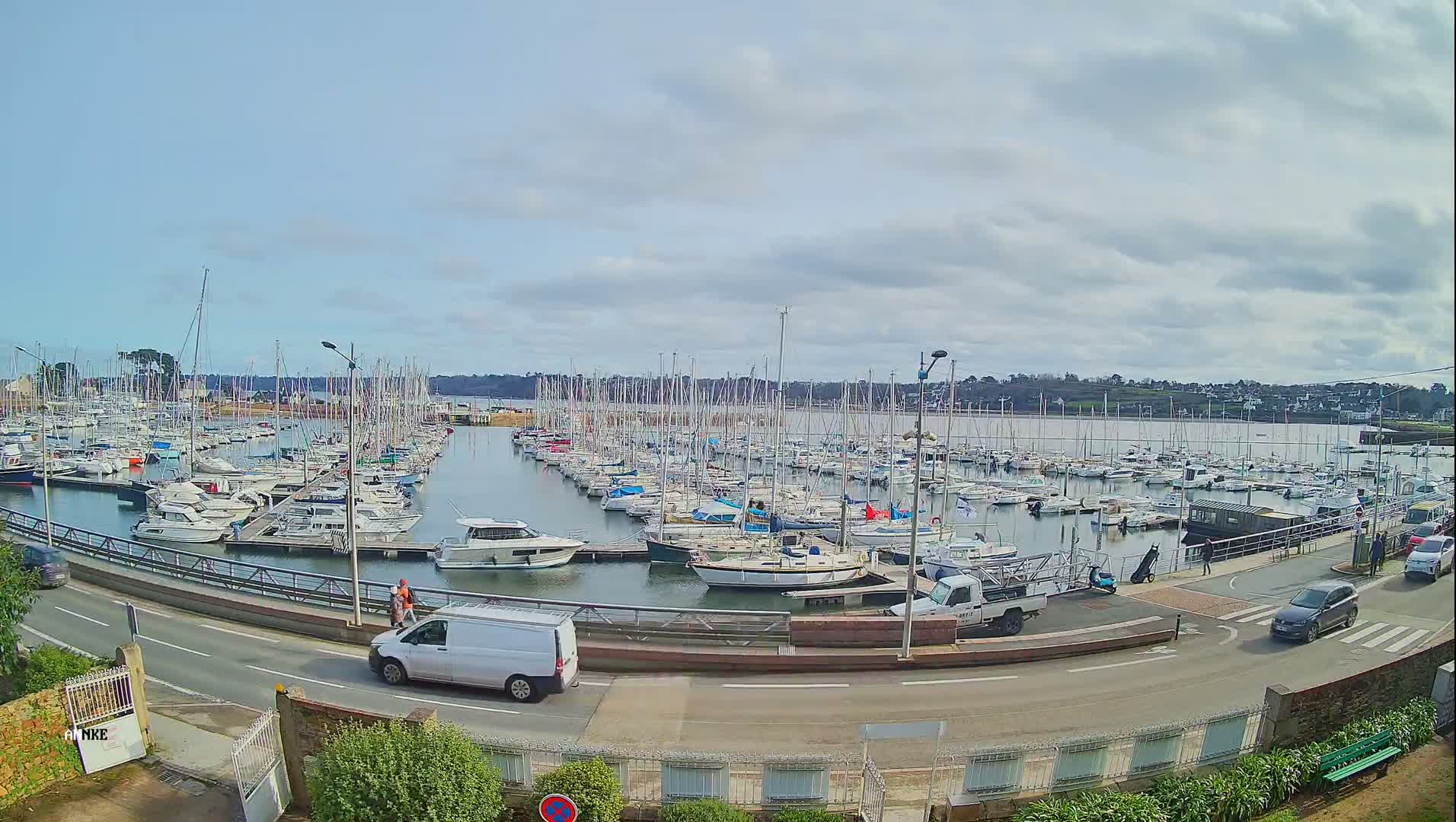 Perros-Guirec, Port de Perros Marine Live Cam - Lannion, Cotes-d'Armor, Bretagne, France