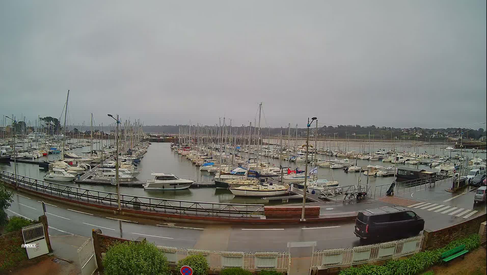 Perros-Guirec, Port de Perros Marine Live Cam - Lannion, Cotes-d'Armor, Bretagne, France