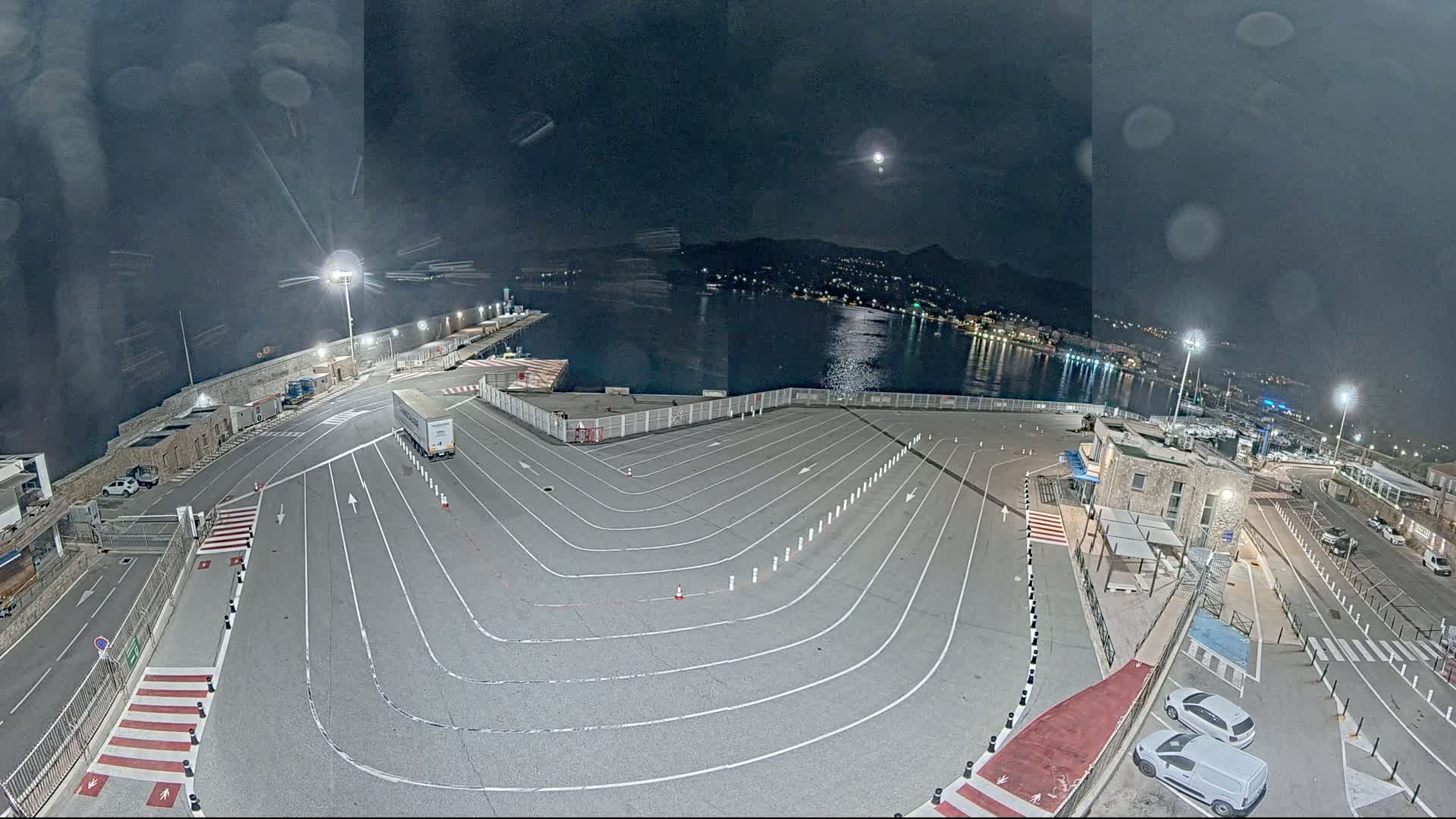 Port de l'Ile Rousse Port Live Cam - Calvi, Haute-Corse, Corse, France