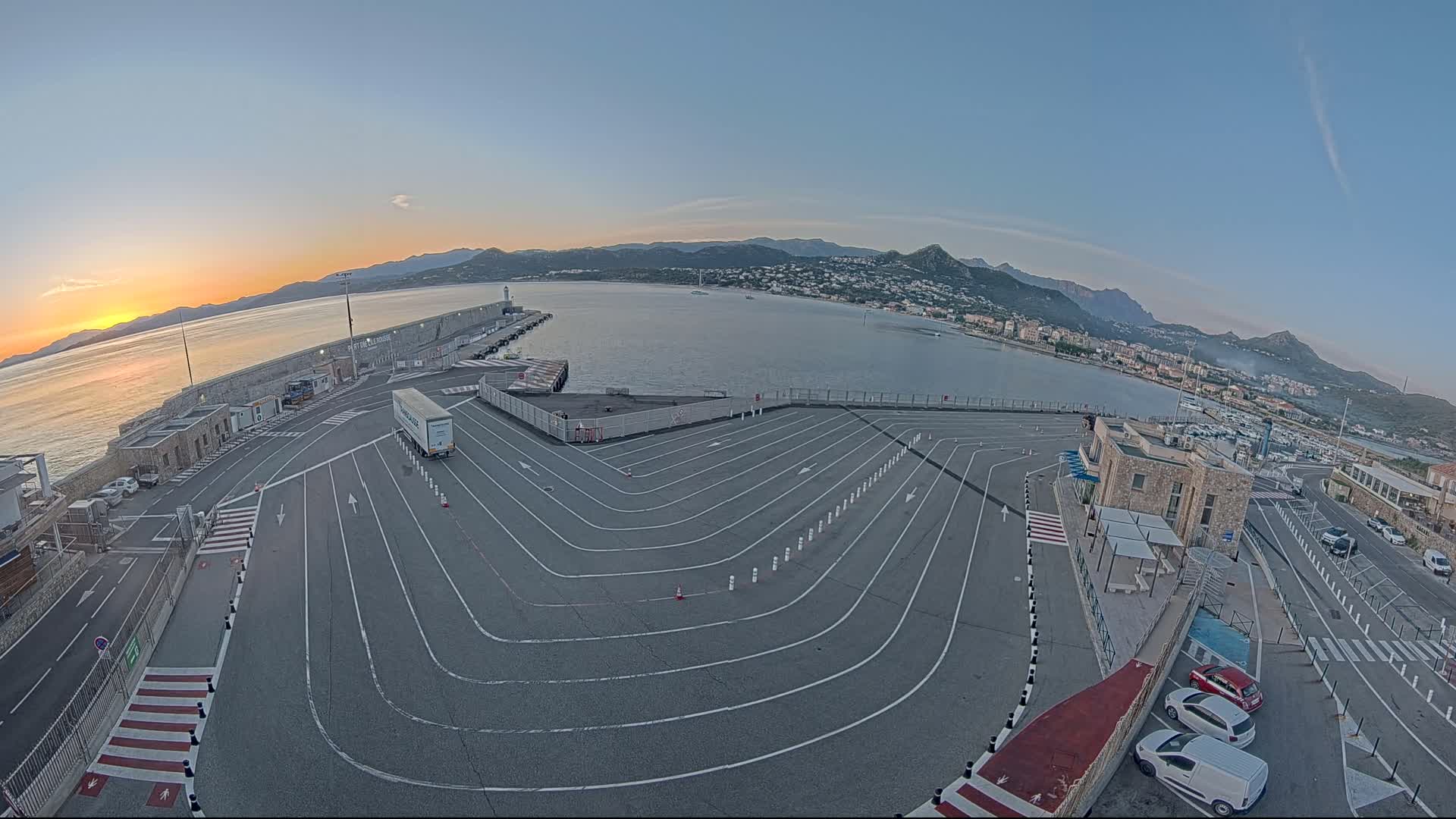 Port de l'Ile Rousse Port Live Cam - Calvi, Haute-Corse, Corse, France