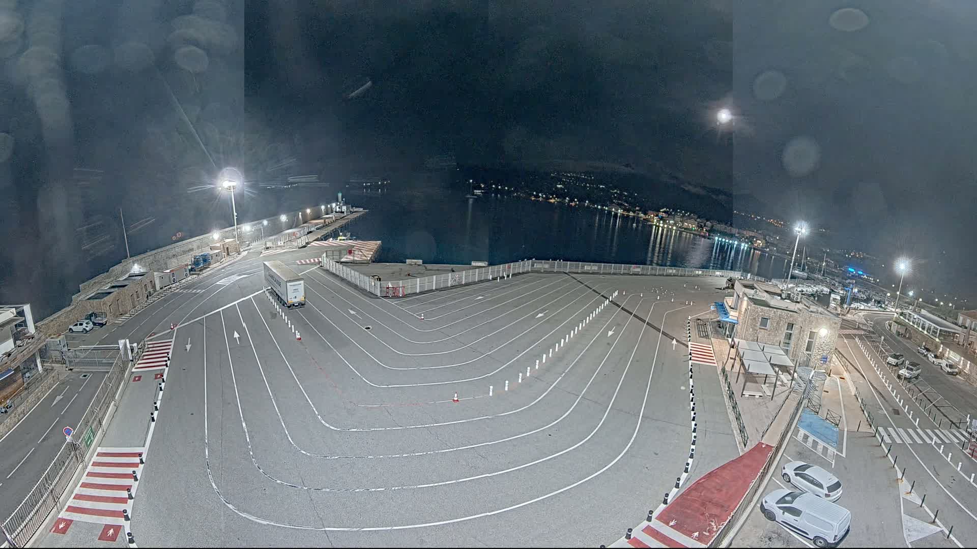 Port de l'Ile Rousse Port Live Cam - Calvi, Haute-Corse, Corse, France