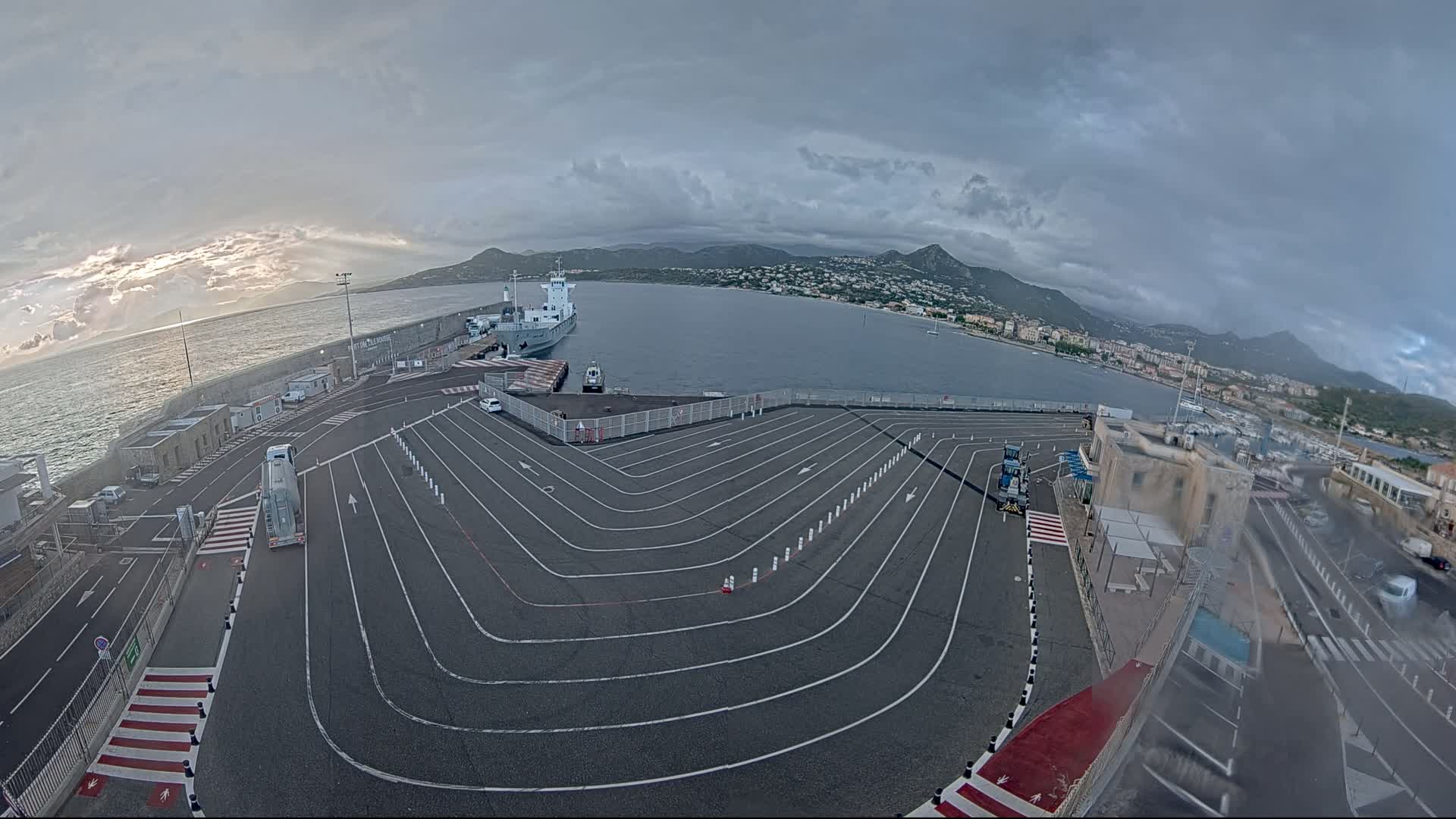 Port de l'Ile Rousse Port Live Cam - Calvi, Haute-Corse, Corse, France
