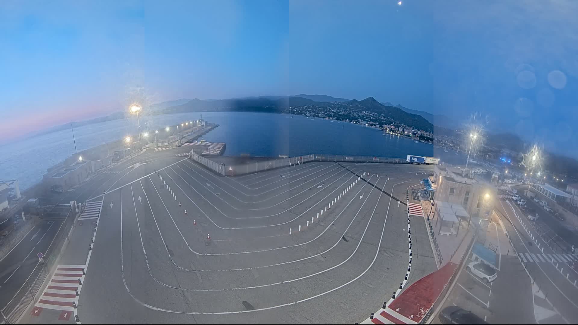 Port de l'Ile Rousse Port Live Cam - Calvi, Haute-Corse, Corse, France