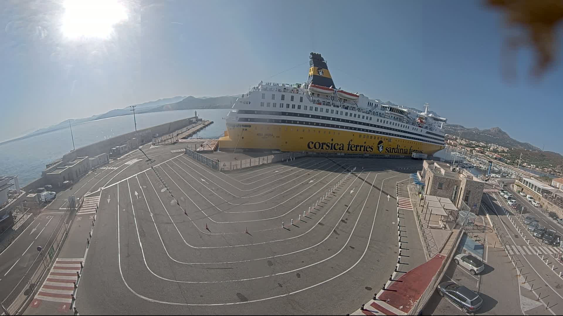 Port de l'Ile Rousse Port Live Cam - Calvi, Haute-Corse, Corse, France