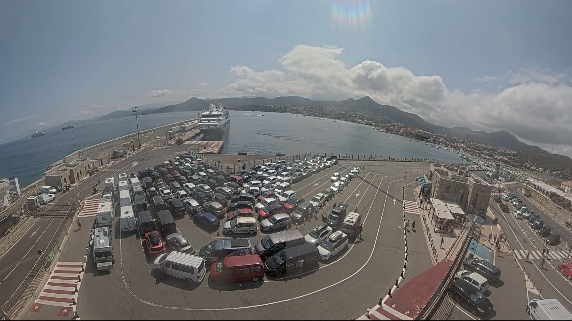 Port de l'Ile Rousse Port Live Cam - Calvi, Haute-Corse, Corse, France