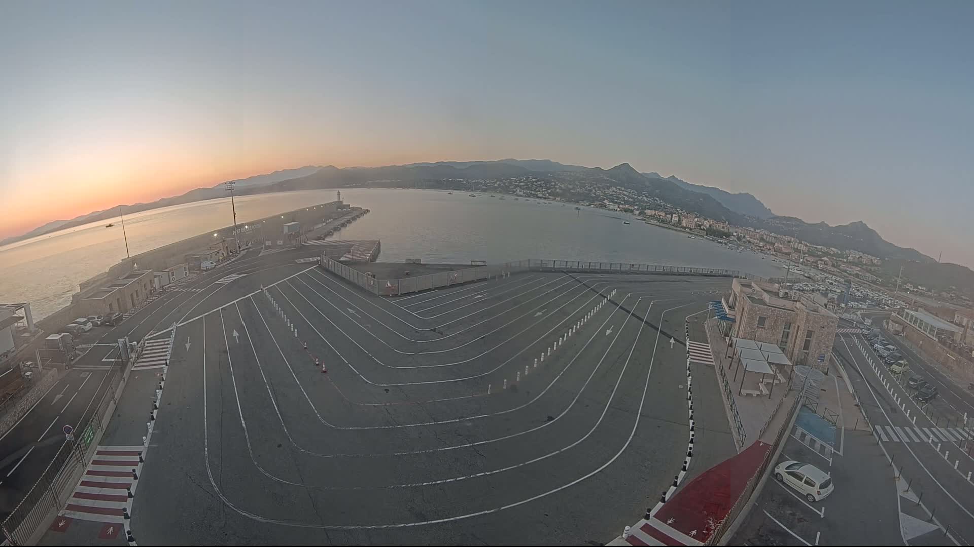Port de l'Ile Rousse Port Live Cam - Calvi, Haute-Corse, Corse, France