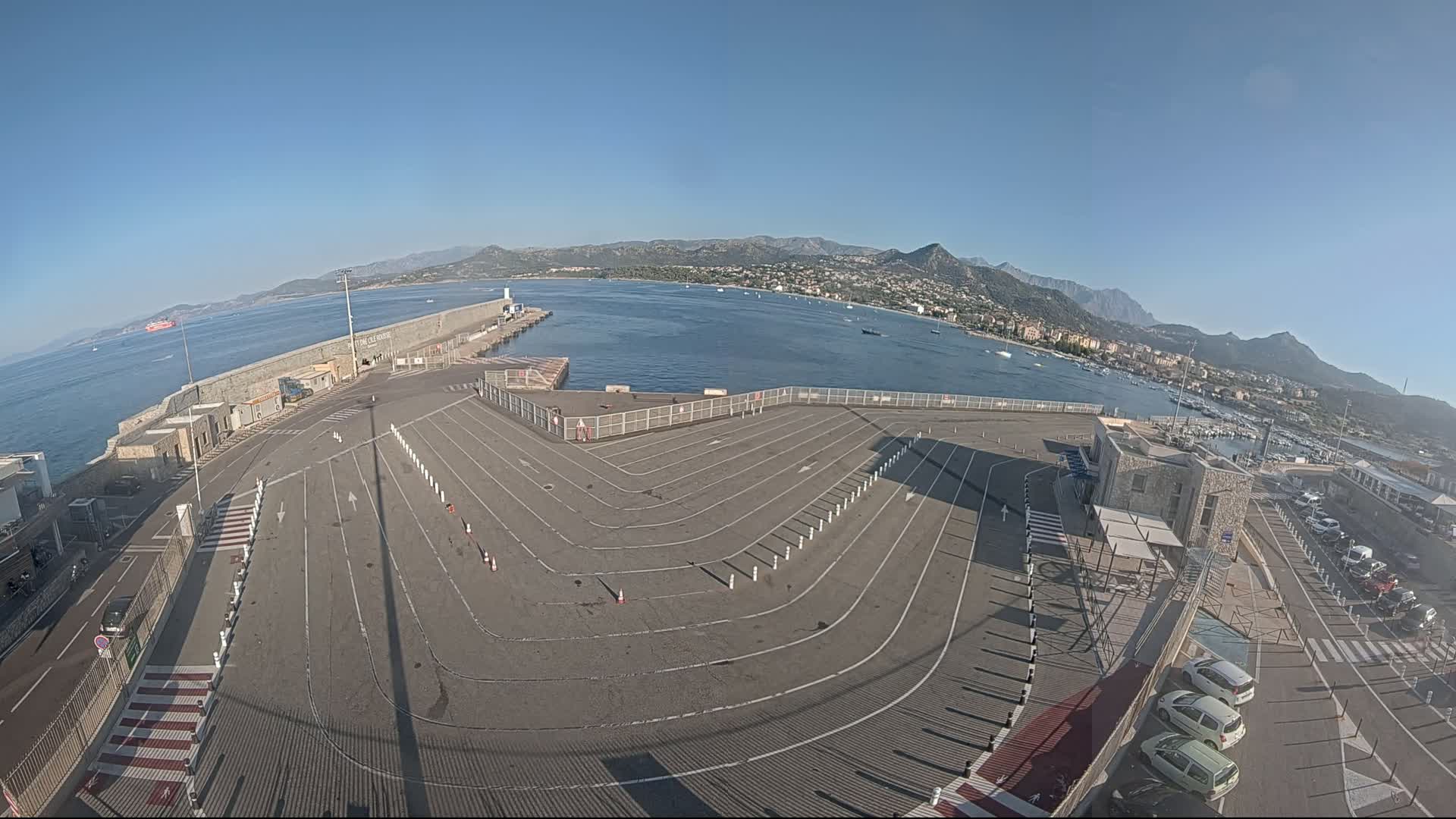 Port de l'Ile Rousse Port Live Cam - Calvi, Haute-Corse, Corse, France