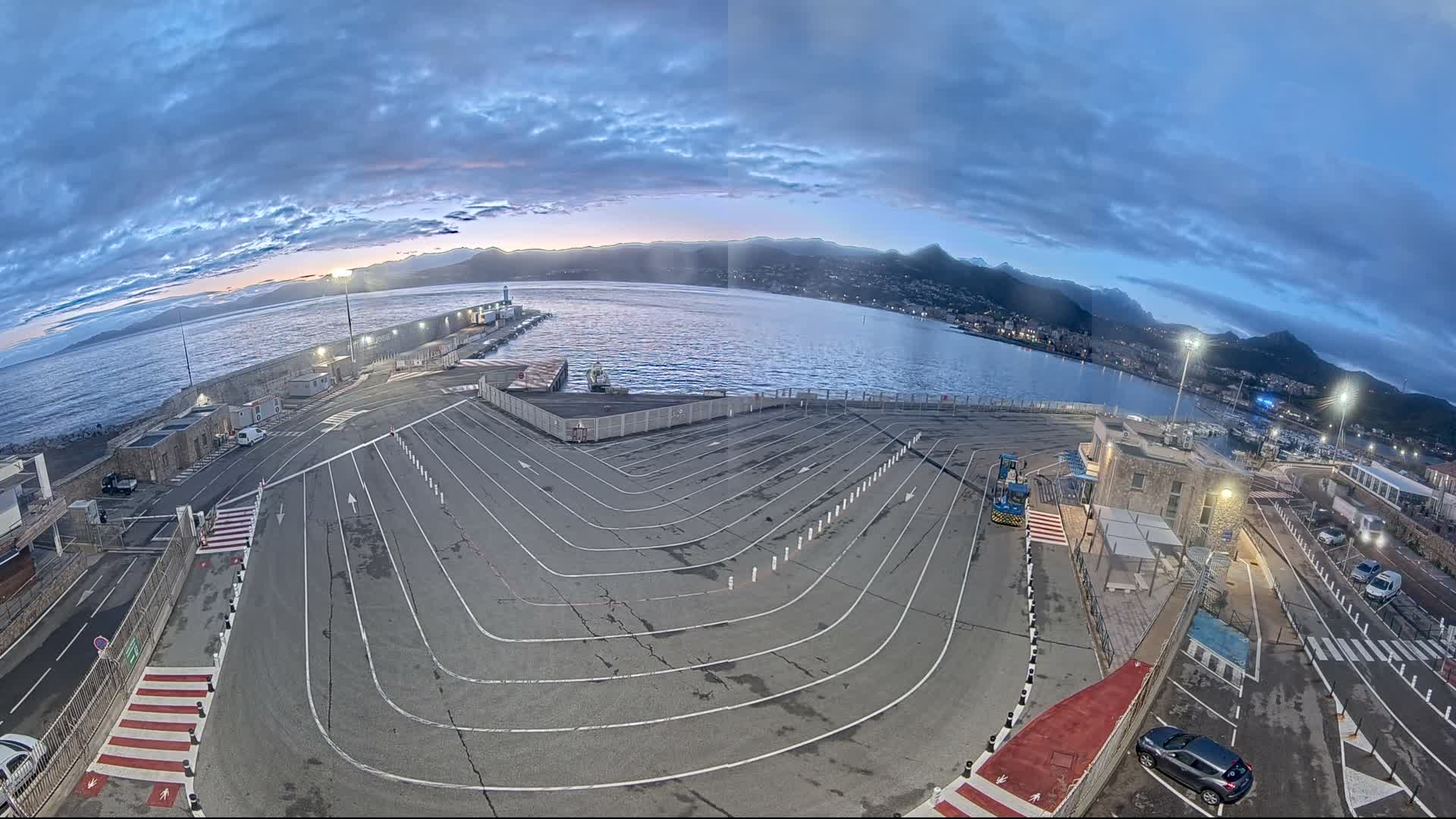 Port de l'Ile Rousse Port Live Cam - Calvi, Haute-Corse, Corse, France