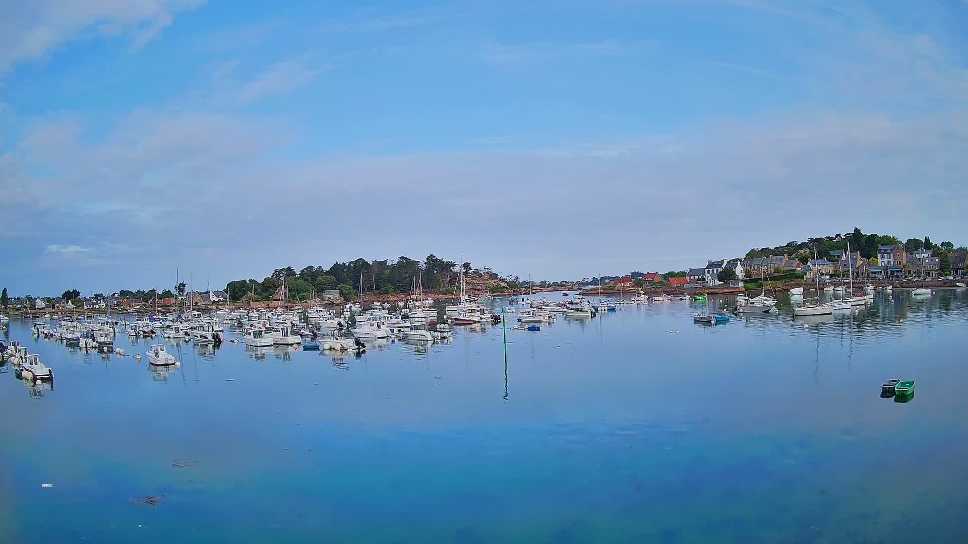 Port de Ploumanac'h Saint Perros-Guirec City View  Live Cam - Lannion, Cotes-d'Armor, Bretagne, France